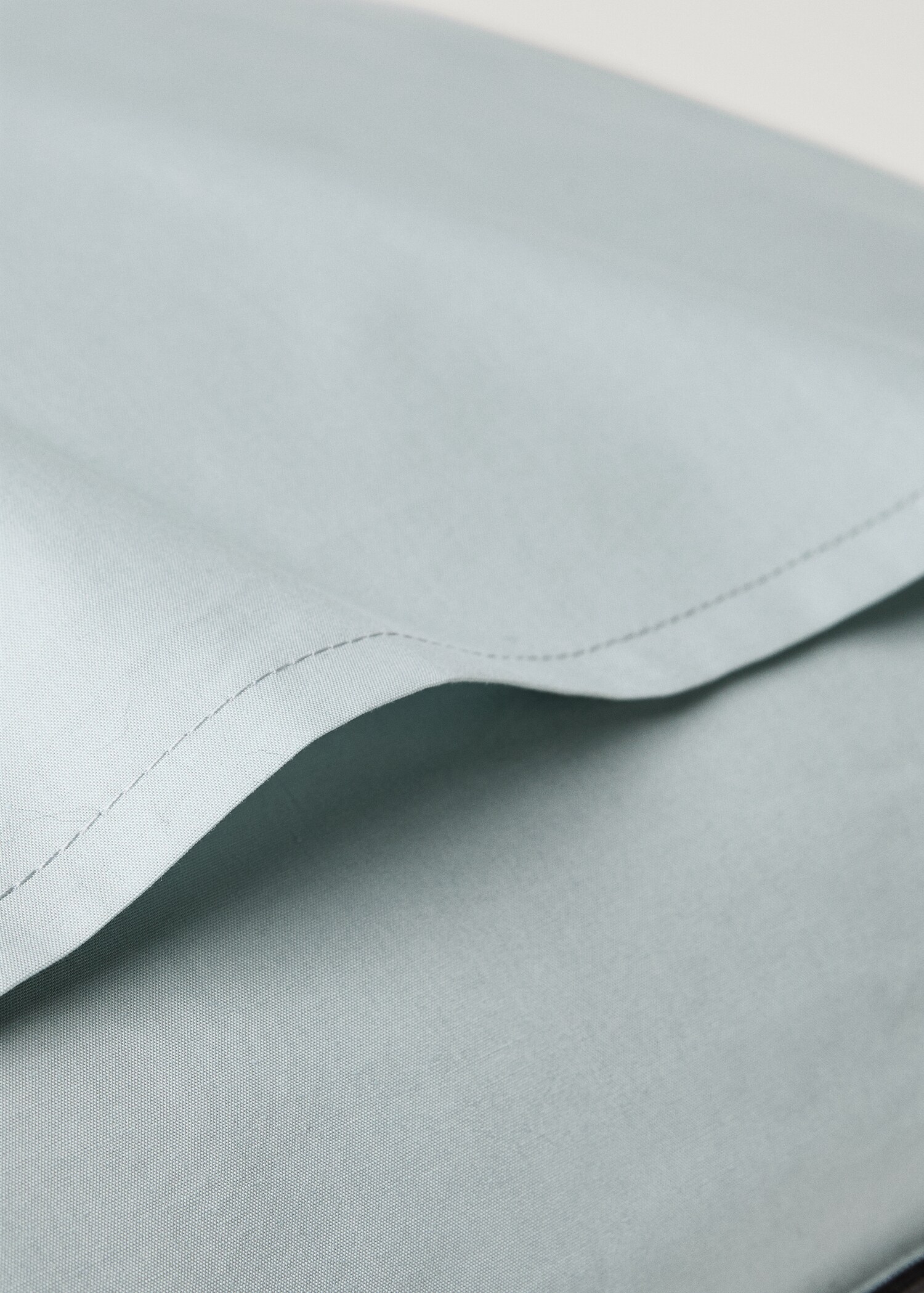Two cotton percale reversible pillowcases 60x60 cm - Details of the article 3