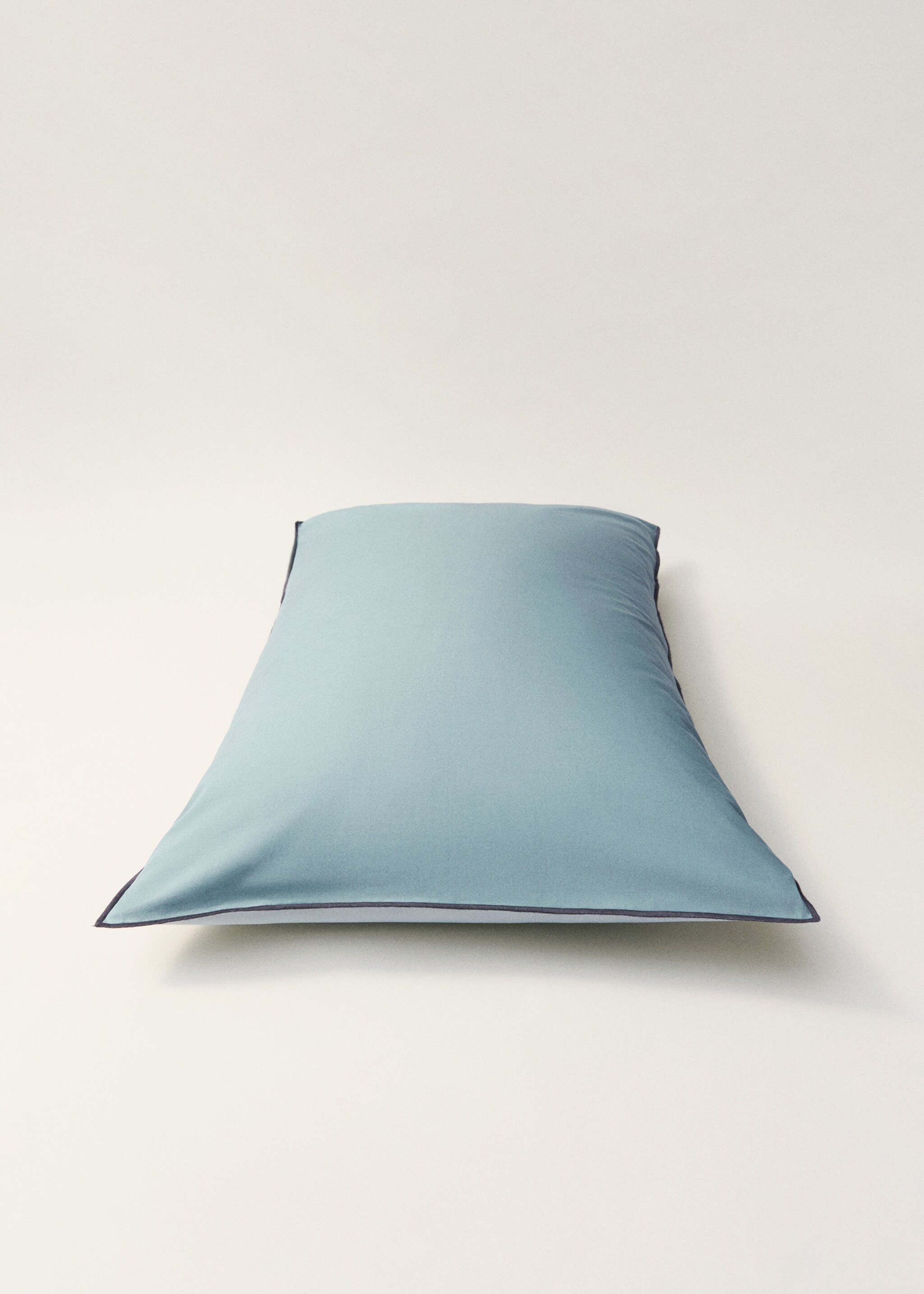 Two cotton percale reversible pillowcases 60x60 cm - Details of the article 8, Green. Ref: 87012957-00.