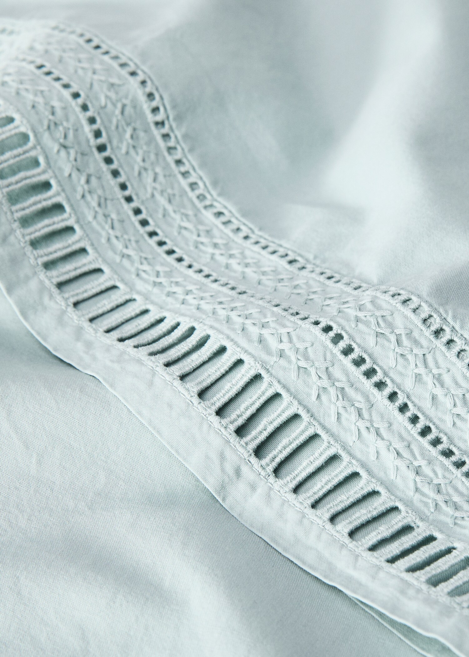 Πανωσέντονο με κεντητό φινίρισμα για κρεβάτι 150/160 εκ - Λεπτομέρεια του προϊόντος 1