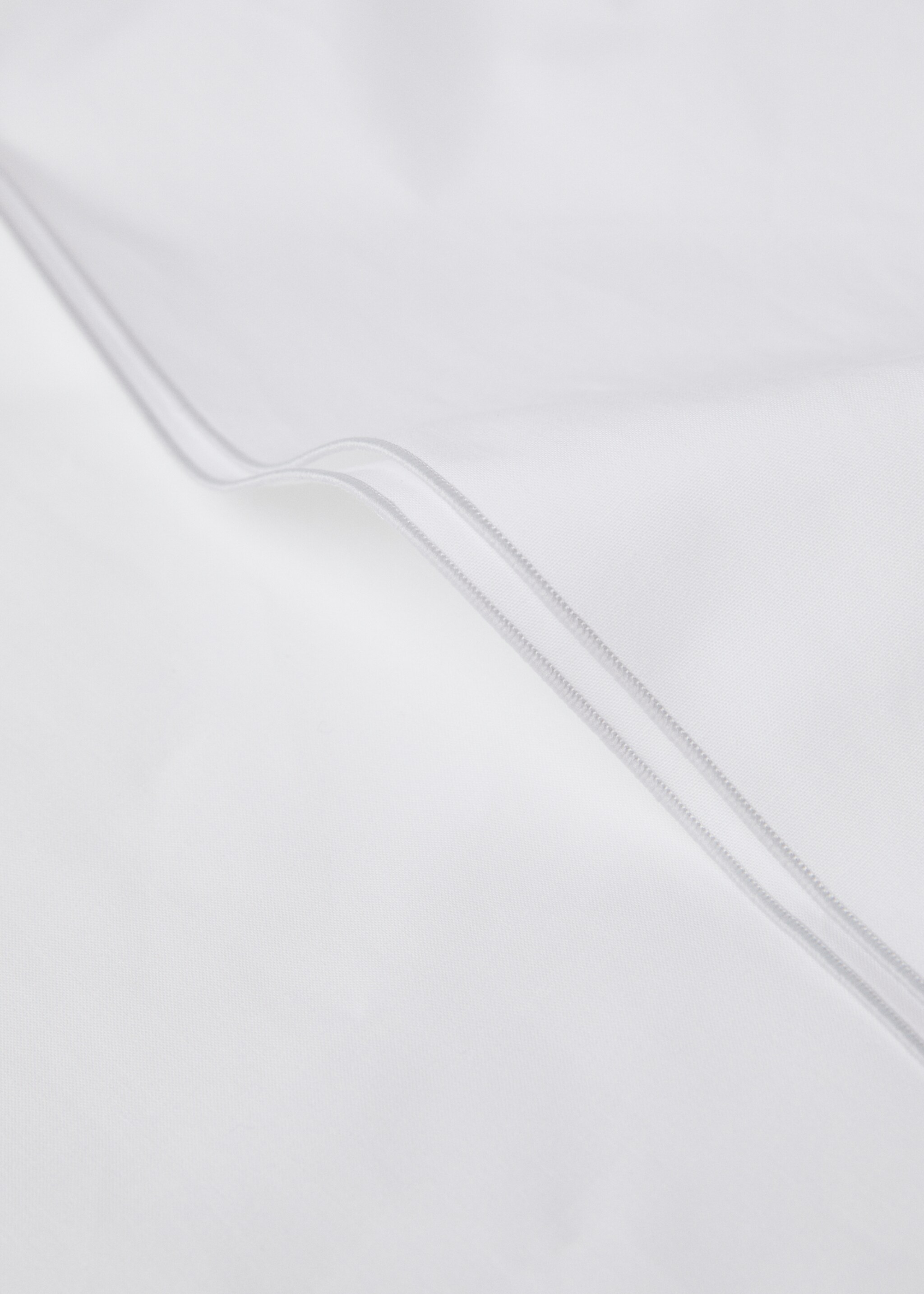 Cotton percale top sheet with double overlock for 90 cm bed - Details of the article 2, Light/Pastel Grey. Ref: 87012980-00.