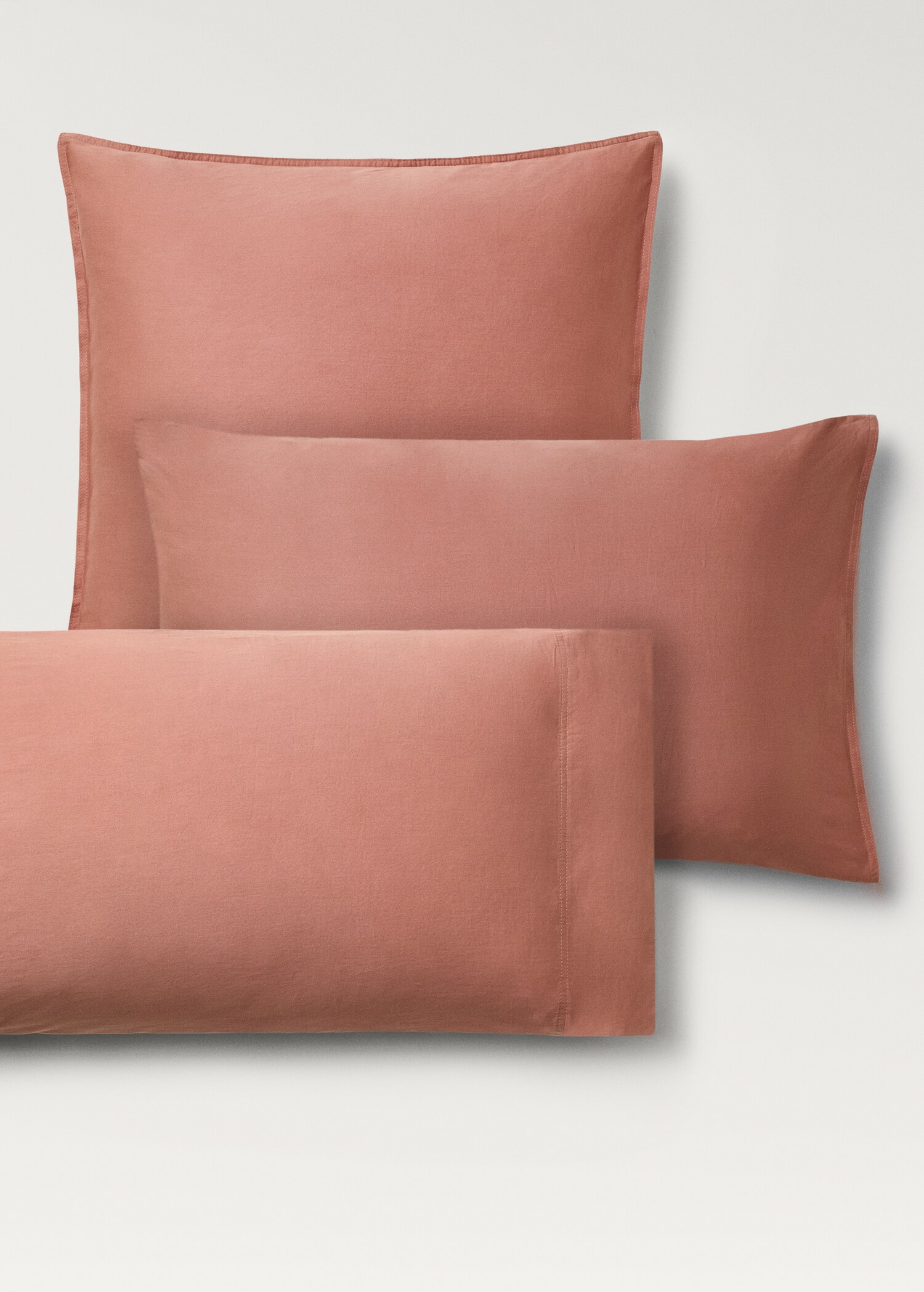 Two washed satin cotton pillowcases with double stitching 50x75 cm - Details of the article 4