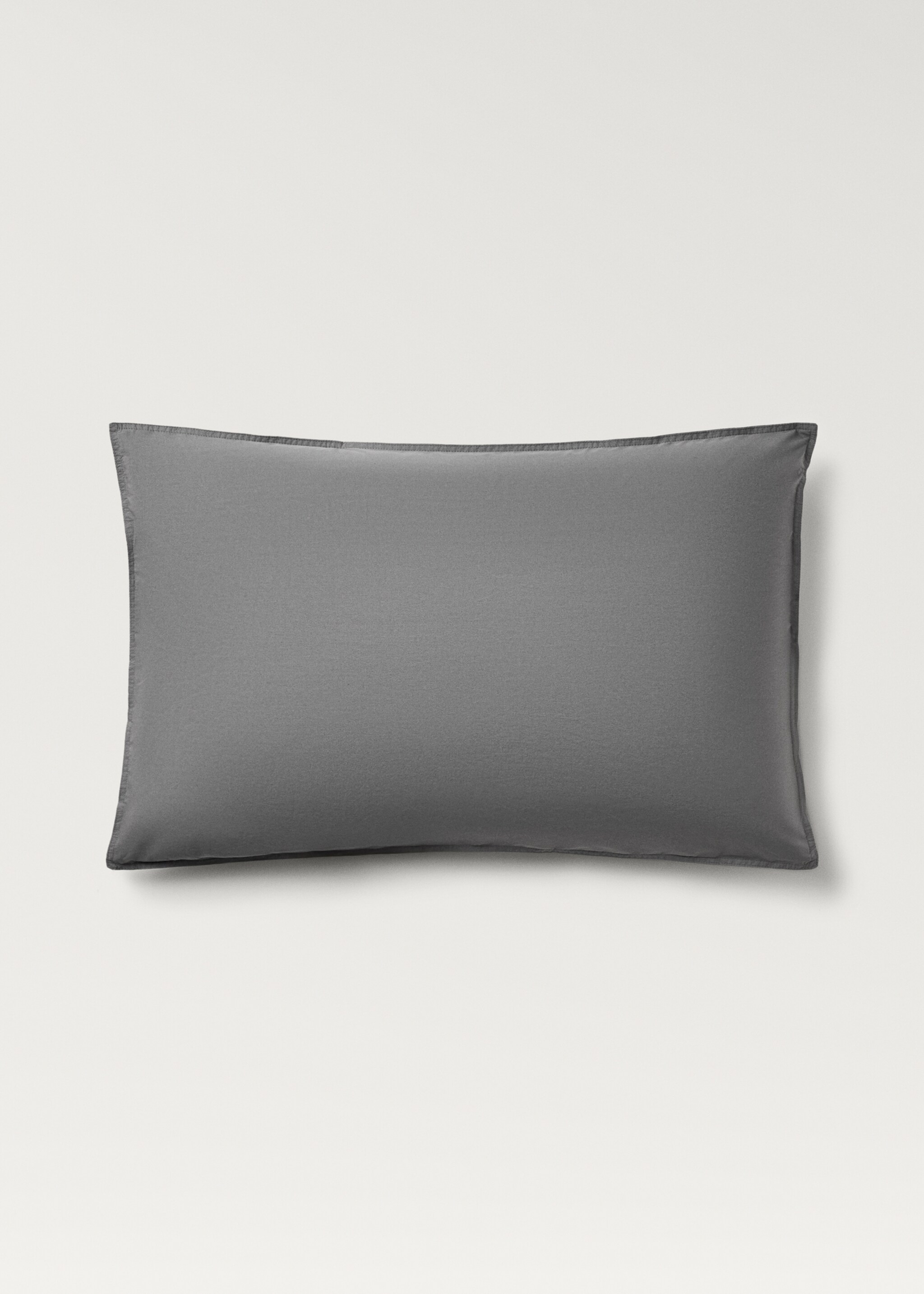 Two cotton poplin double-stitched pillowcases 50x75 cm - Article without model, Medium Grey. Ref: 87013030-00.