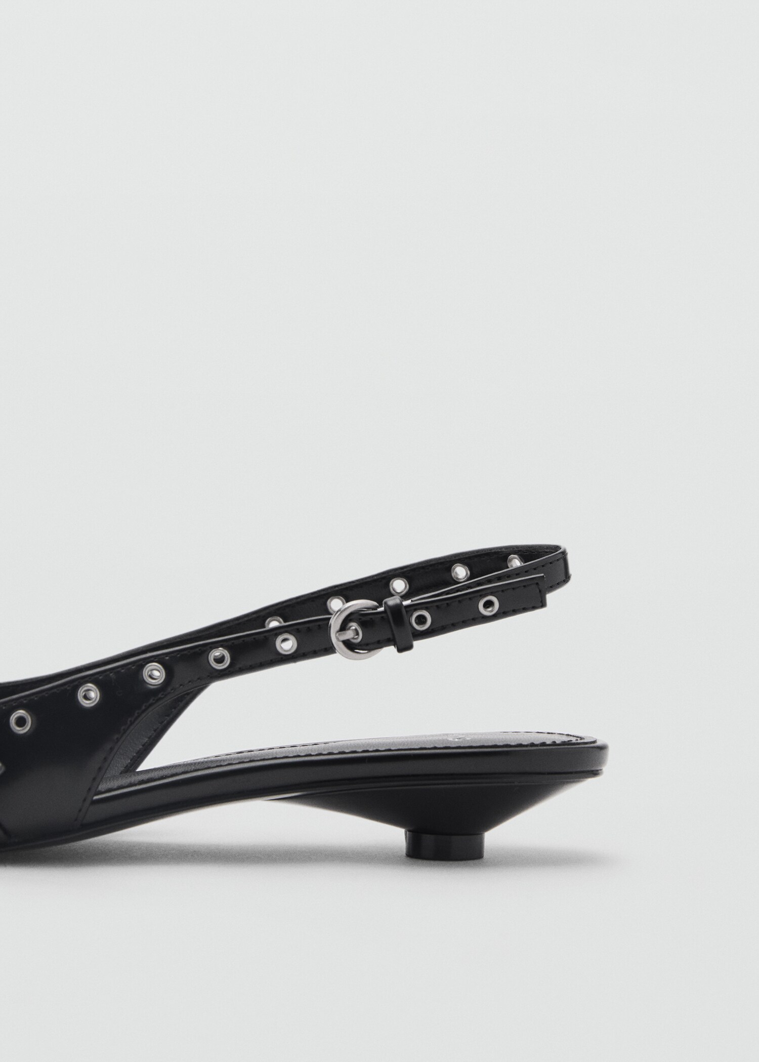 Die-cut kitten shoes - Details of the article 1