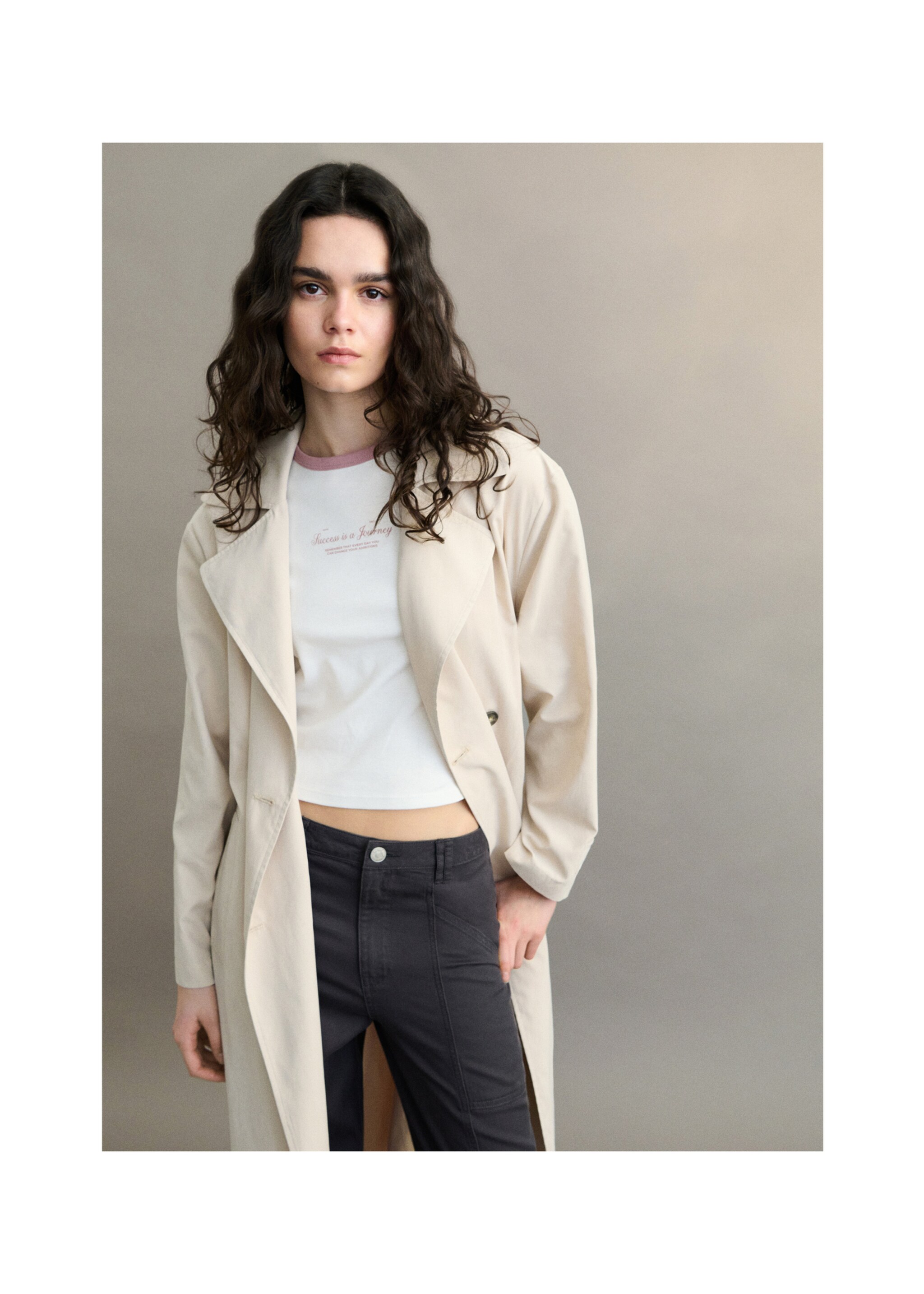 Camiseta crop mensaje - Detalle del artículo 5, Blanco roto. Ref: 87013278-00.