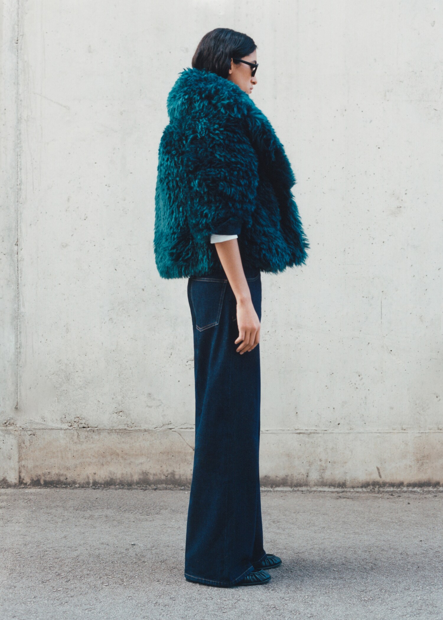 Rinse-wash wide leg jeans with belt - Details of the article 7