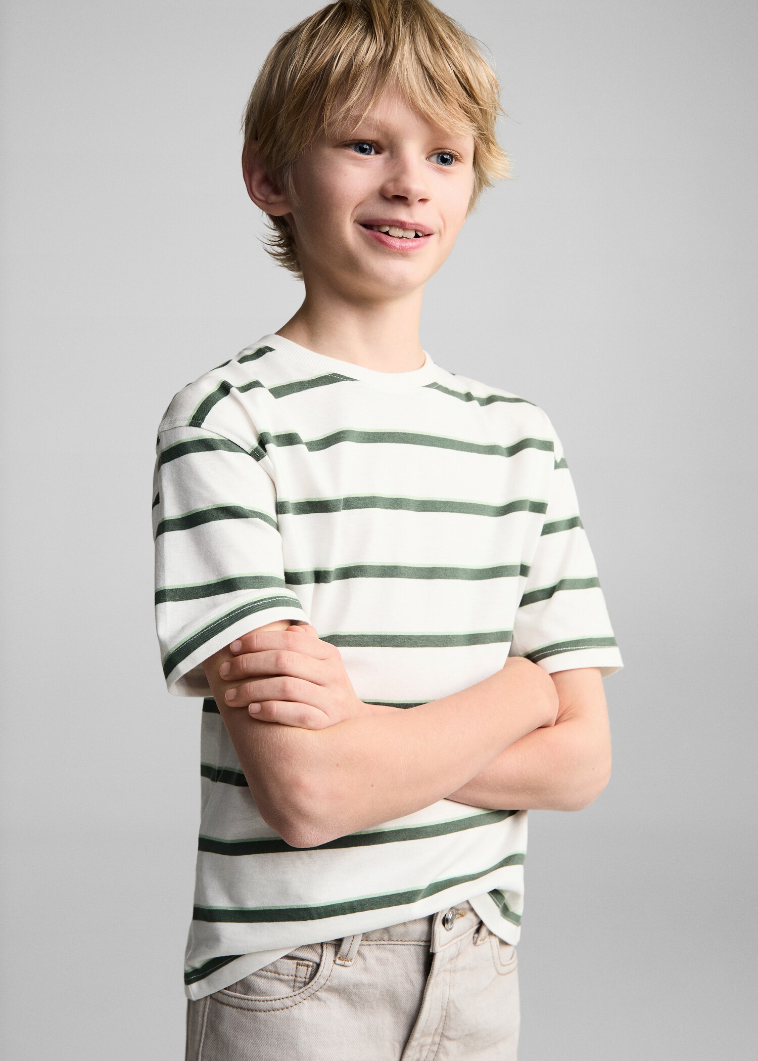 Striped short-sleeved t-shirt - Medium plane