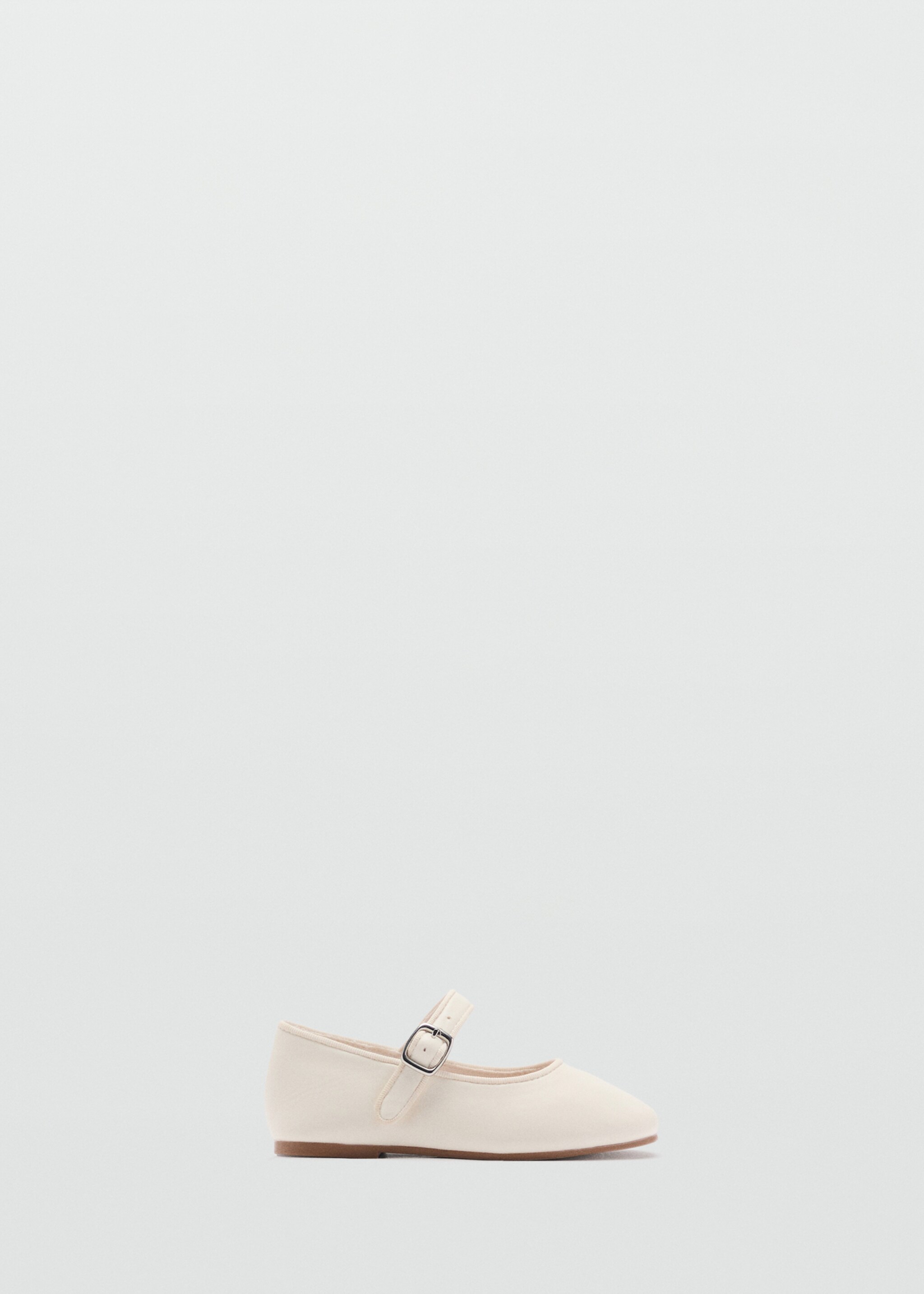 Ballet flats with buckle - Article without model, Off White. Ref: 87013654-00.