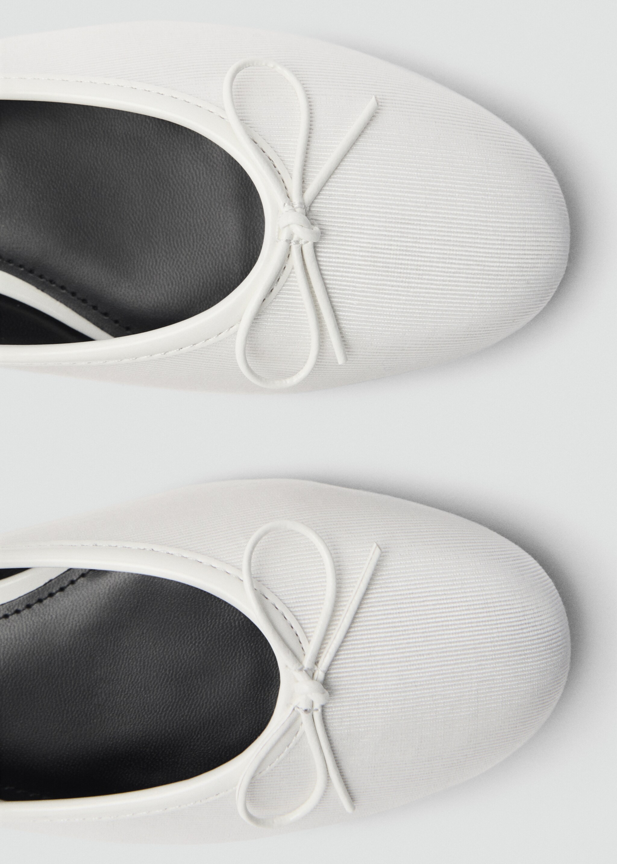 Ballerines bride détail nœud - Détail de l'article 1, Blanc. Ref: 87013657-00.