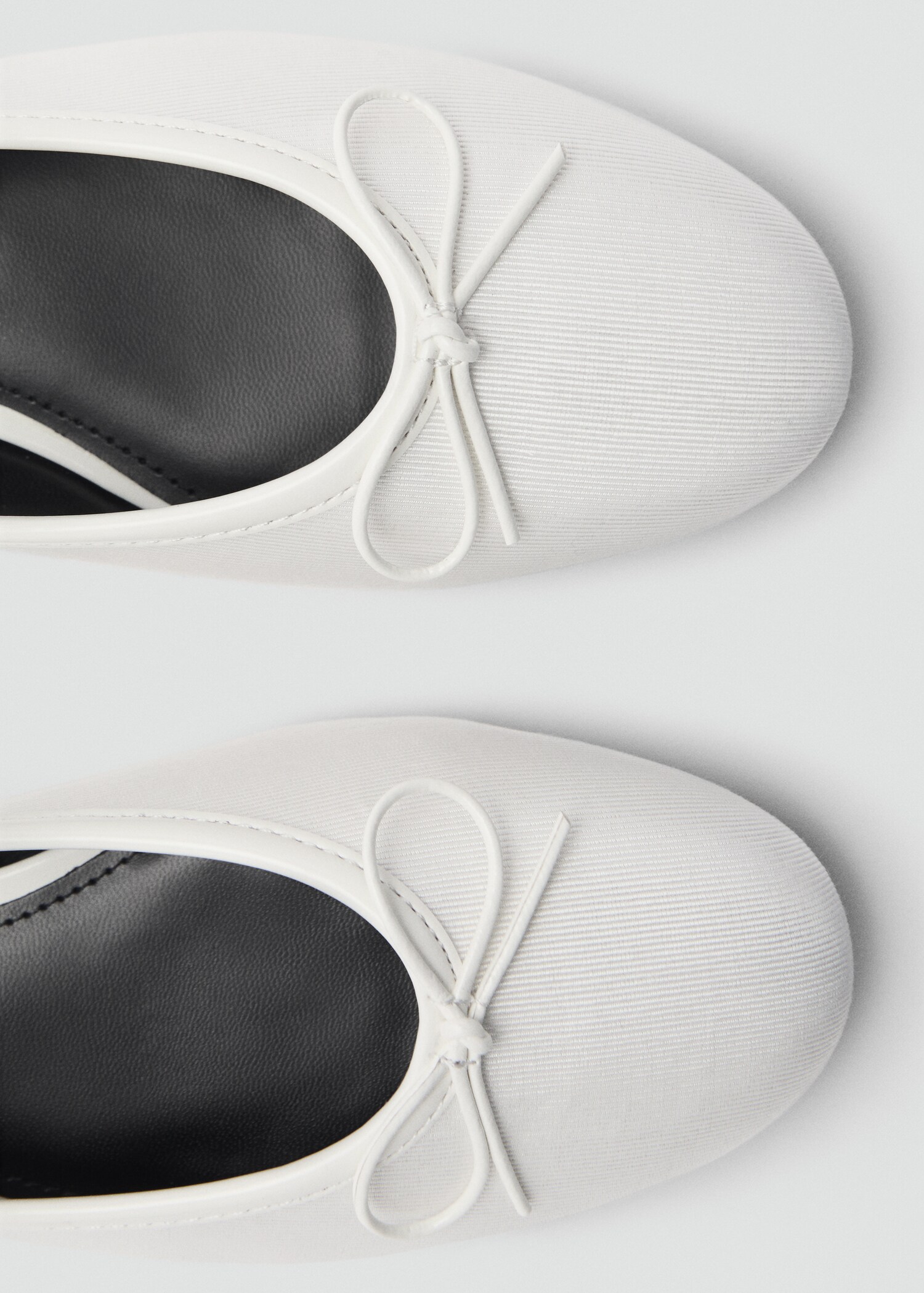 Ballerinas with strip and bow detail - Details of the article 1