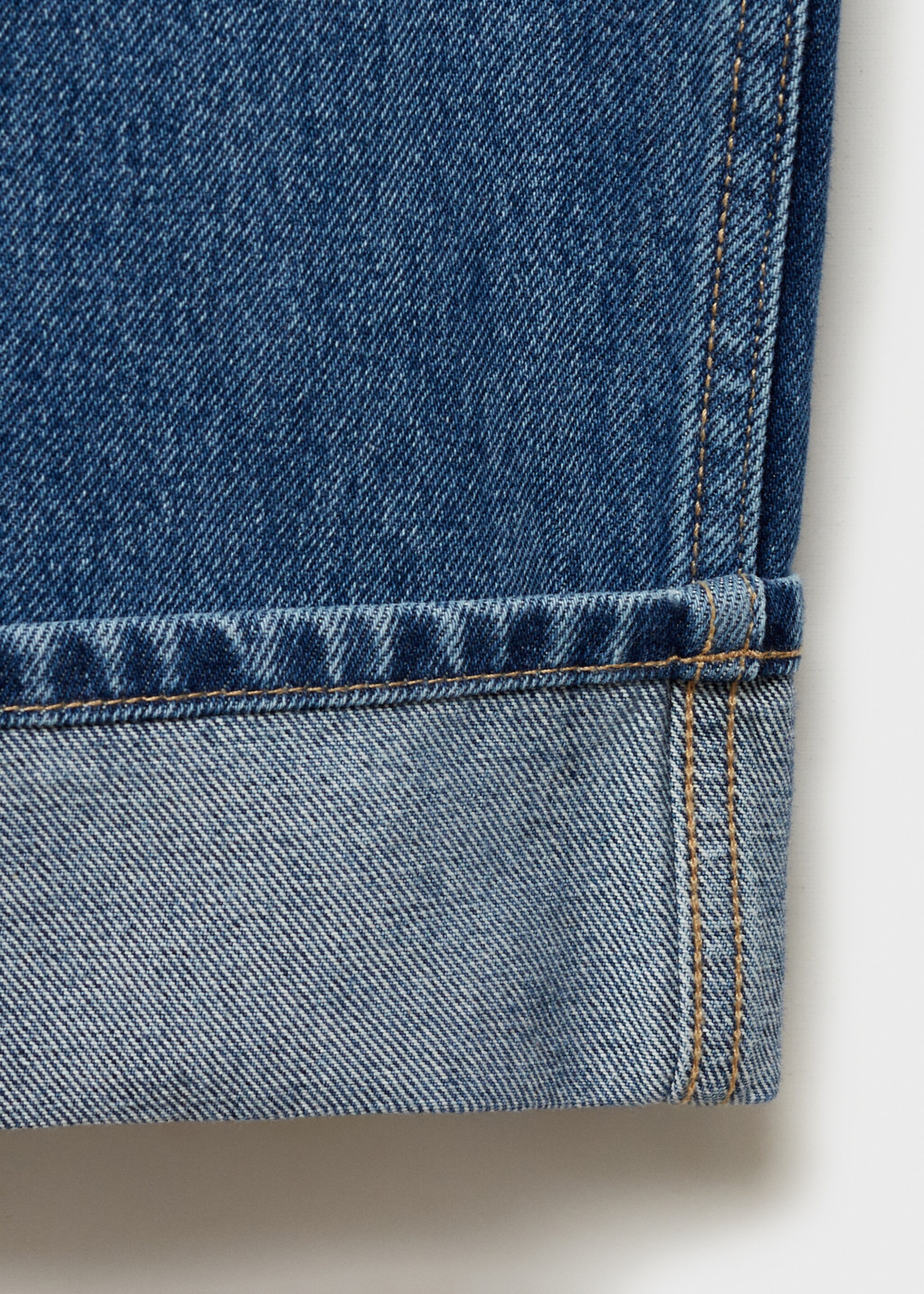 Wideleg jeans with turned-up hem - Details of the article 0, Medium Blue. Ref: 87014072-00.