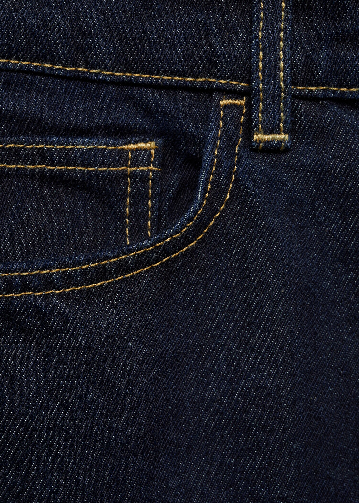 High-waisted straight-fit rinse-wash jeans - Details of the article 0