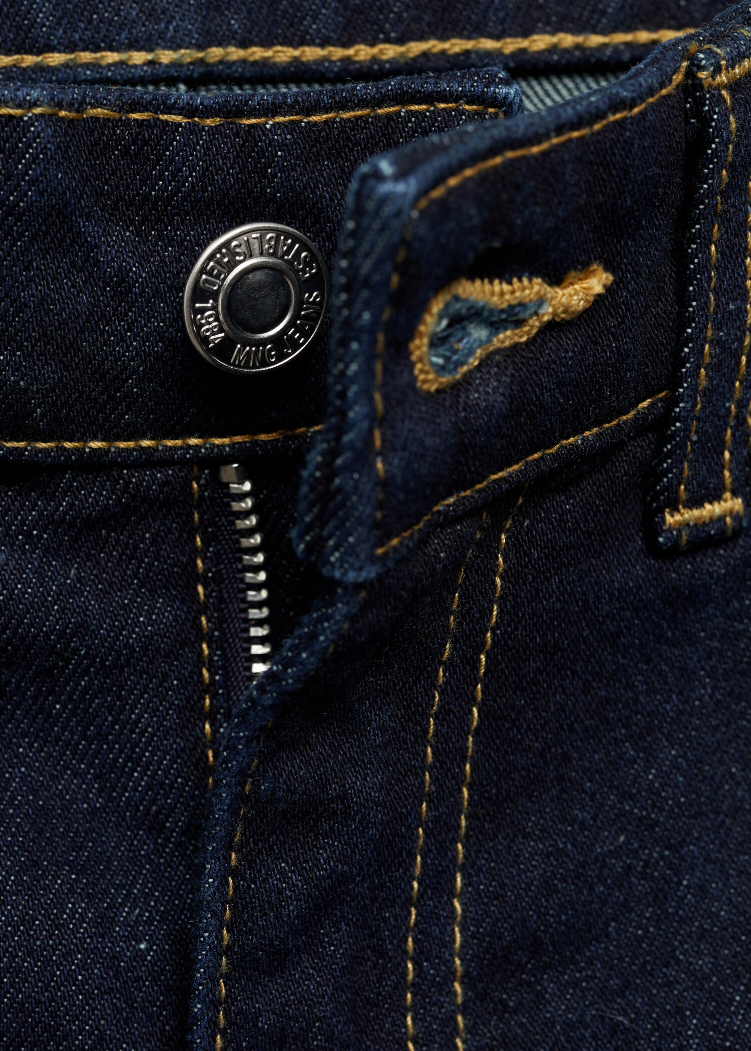 High-waisted straight-fit rinse-wash jeans - Details of the article 8