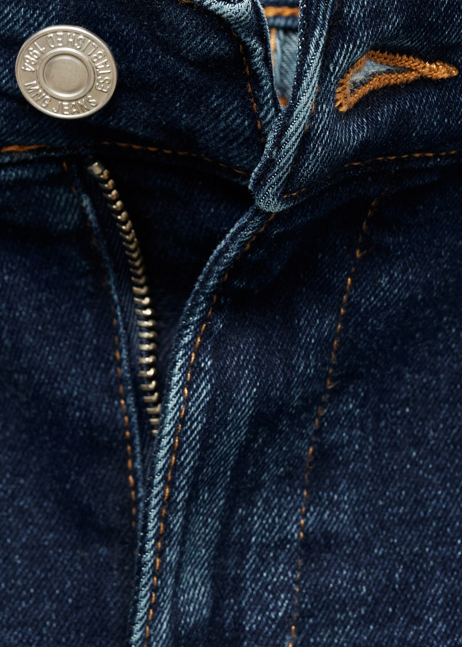 Flared cropped jeans with pockets - Details of the article 0