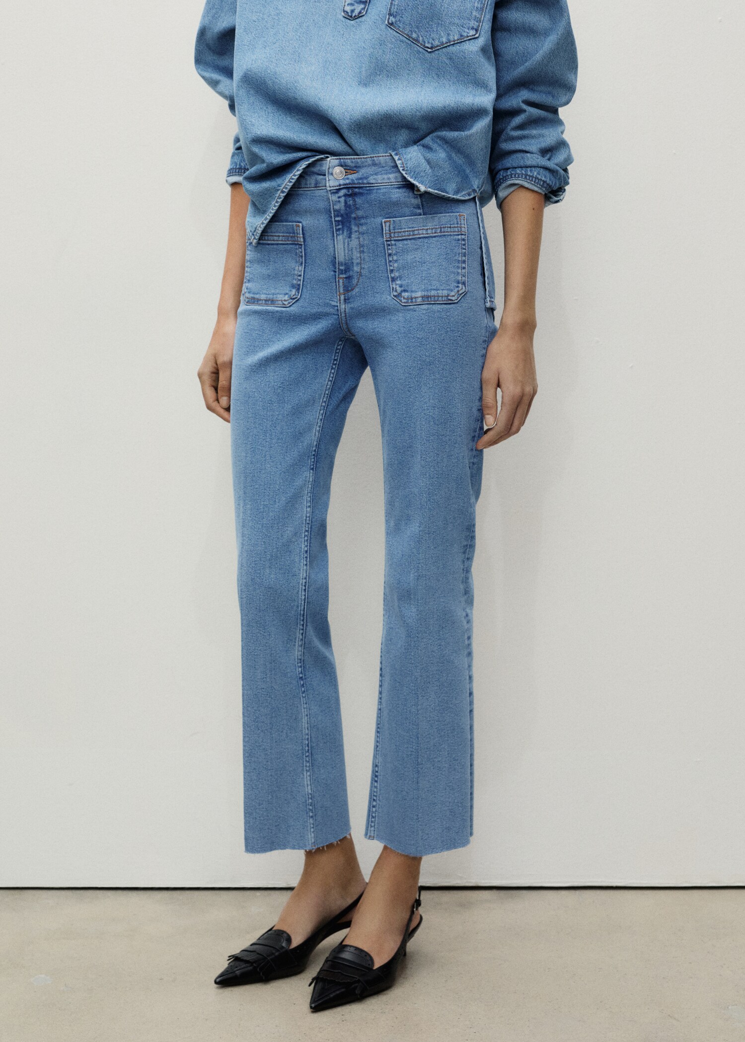 Flared cropped jeans with pockets - Medium plane