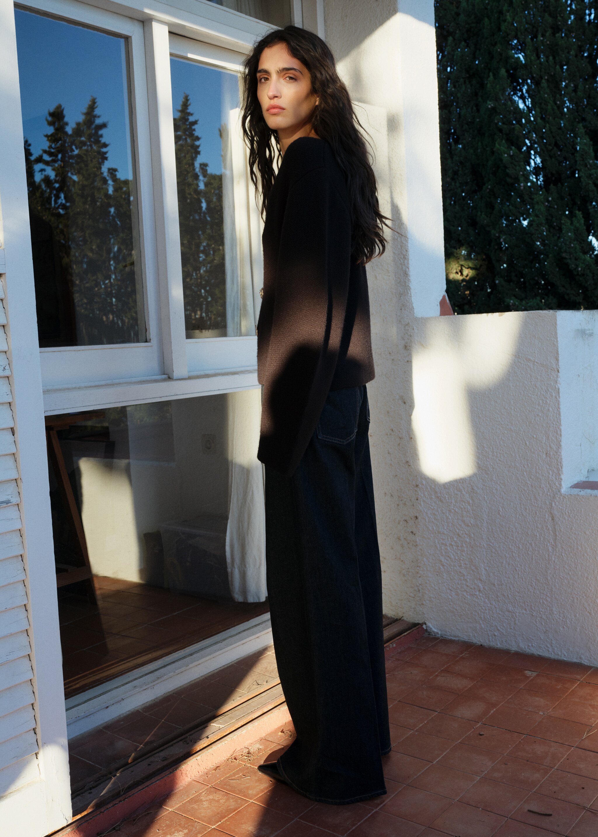 High-rise wide leg rinse-wash jeans - Details of the article 1, Open Blue. Ref: 87014079-00.