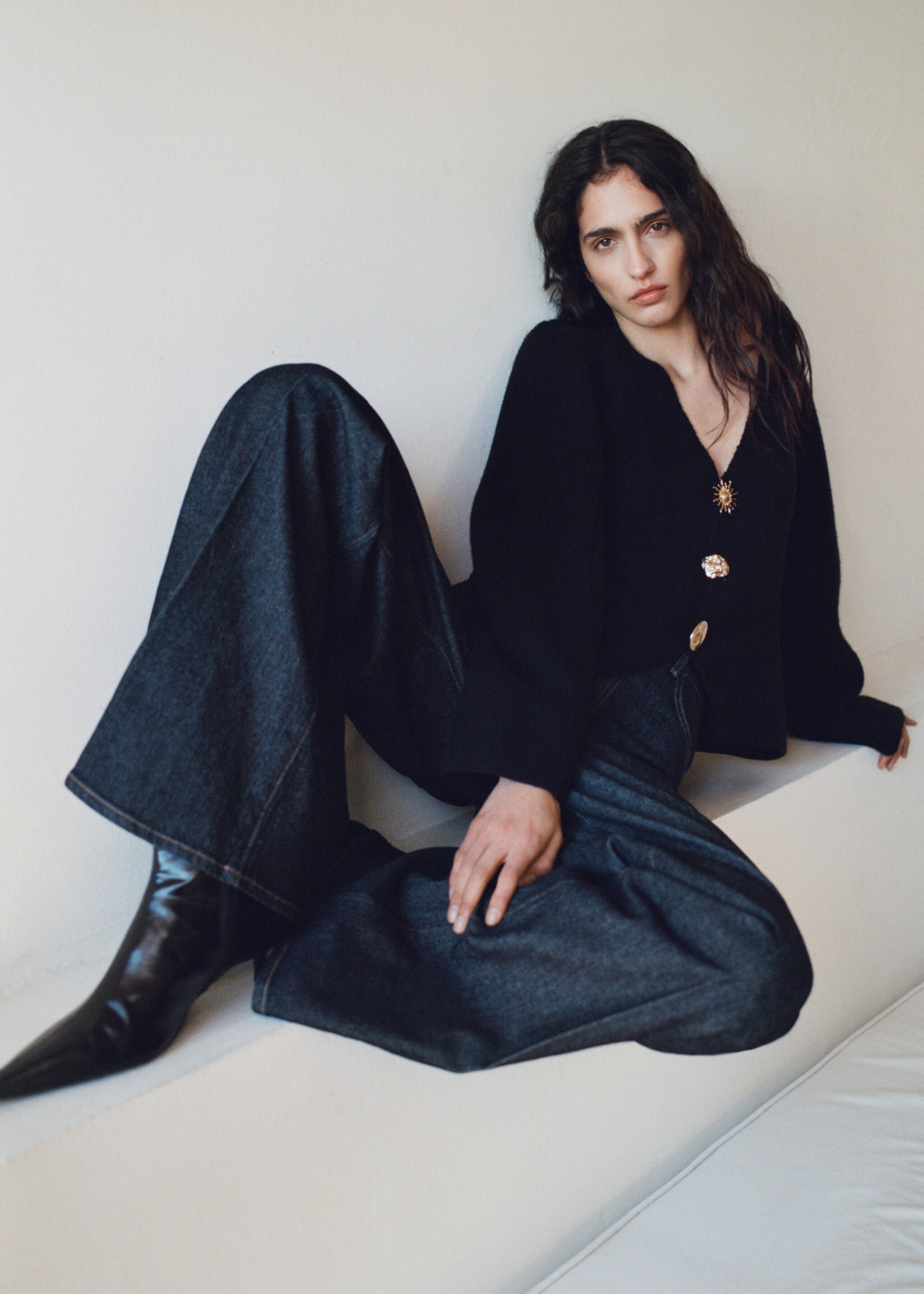 High-rise wide leg rinse-wash jeans - Details of the article 6, Open Blue. Ref: 87014079-00.