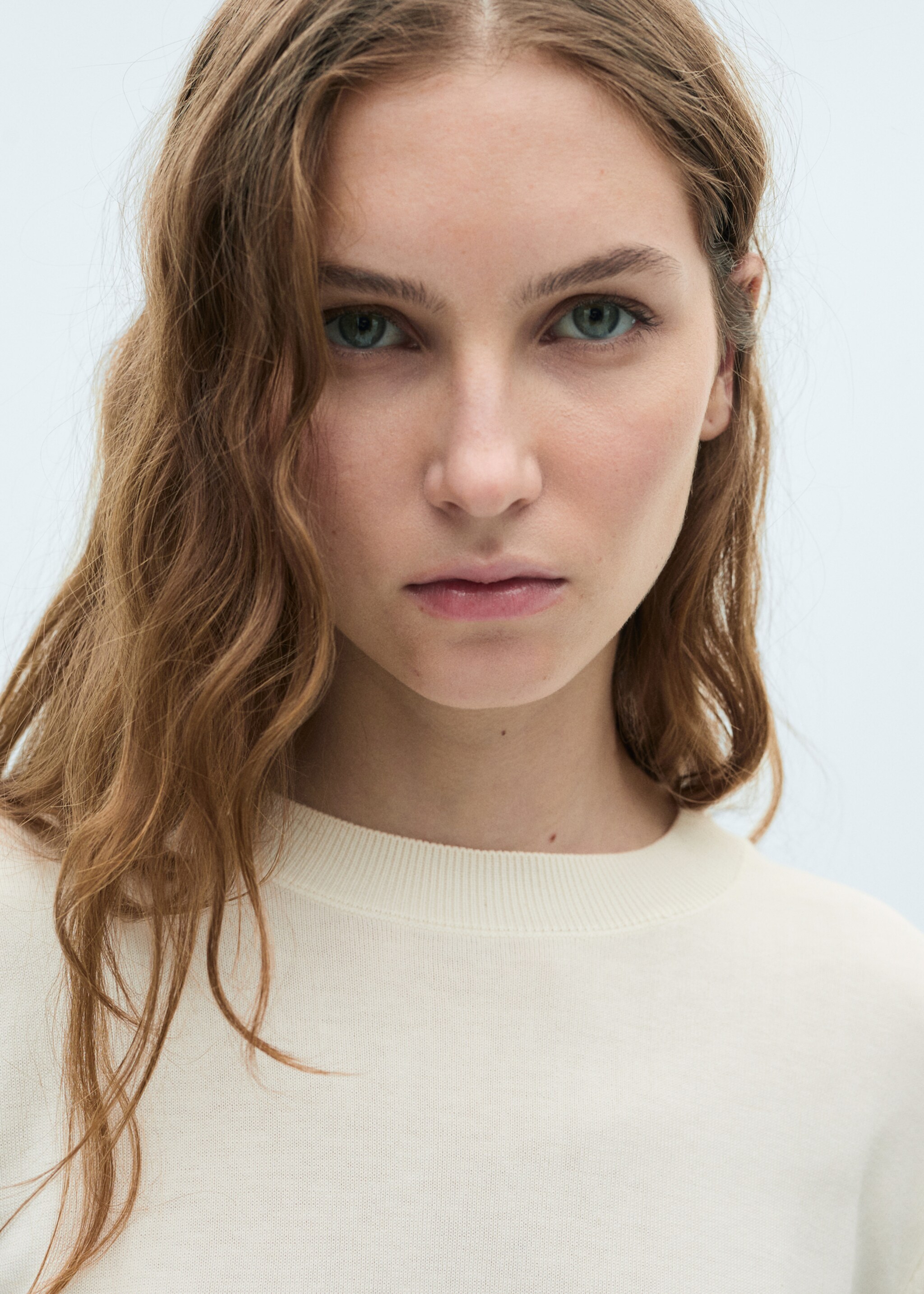 Silk-blend knitted sweater - Details of the article 1, Ecru. Ref: 87014081-00.