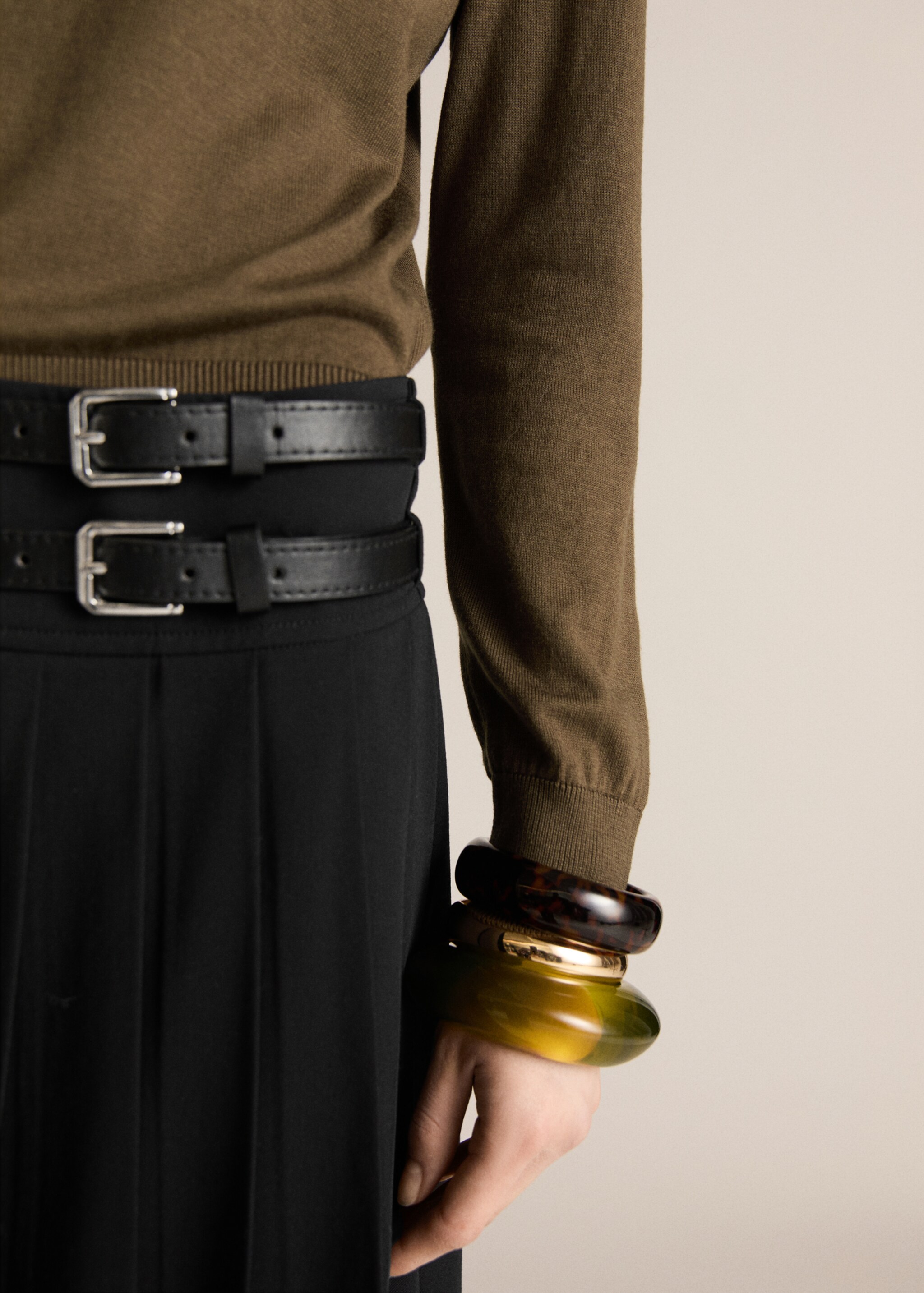 Silk-blend knitted sweater - Details of the article 6, Khaki. Ref: 87014081-00.