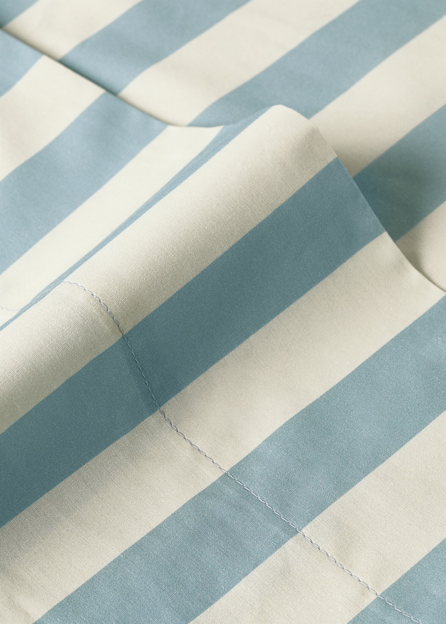Cotton percale thick-striped top sheet for cot - Details of the article 2