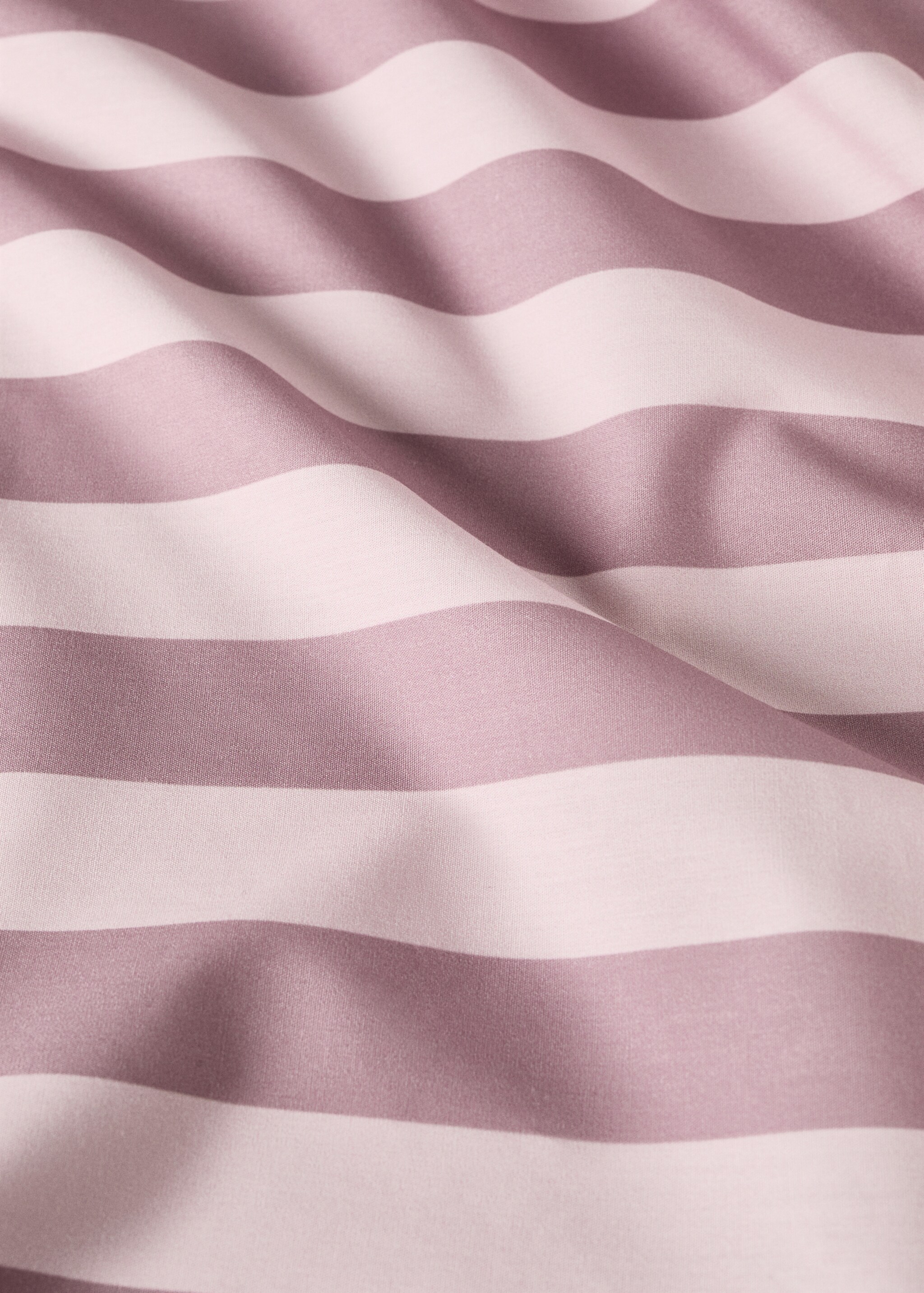 Cotton percale thick-striped top sheet for cot - Details of the article 2, Pink. Ref: 87014088-00.