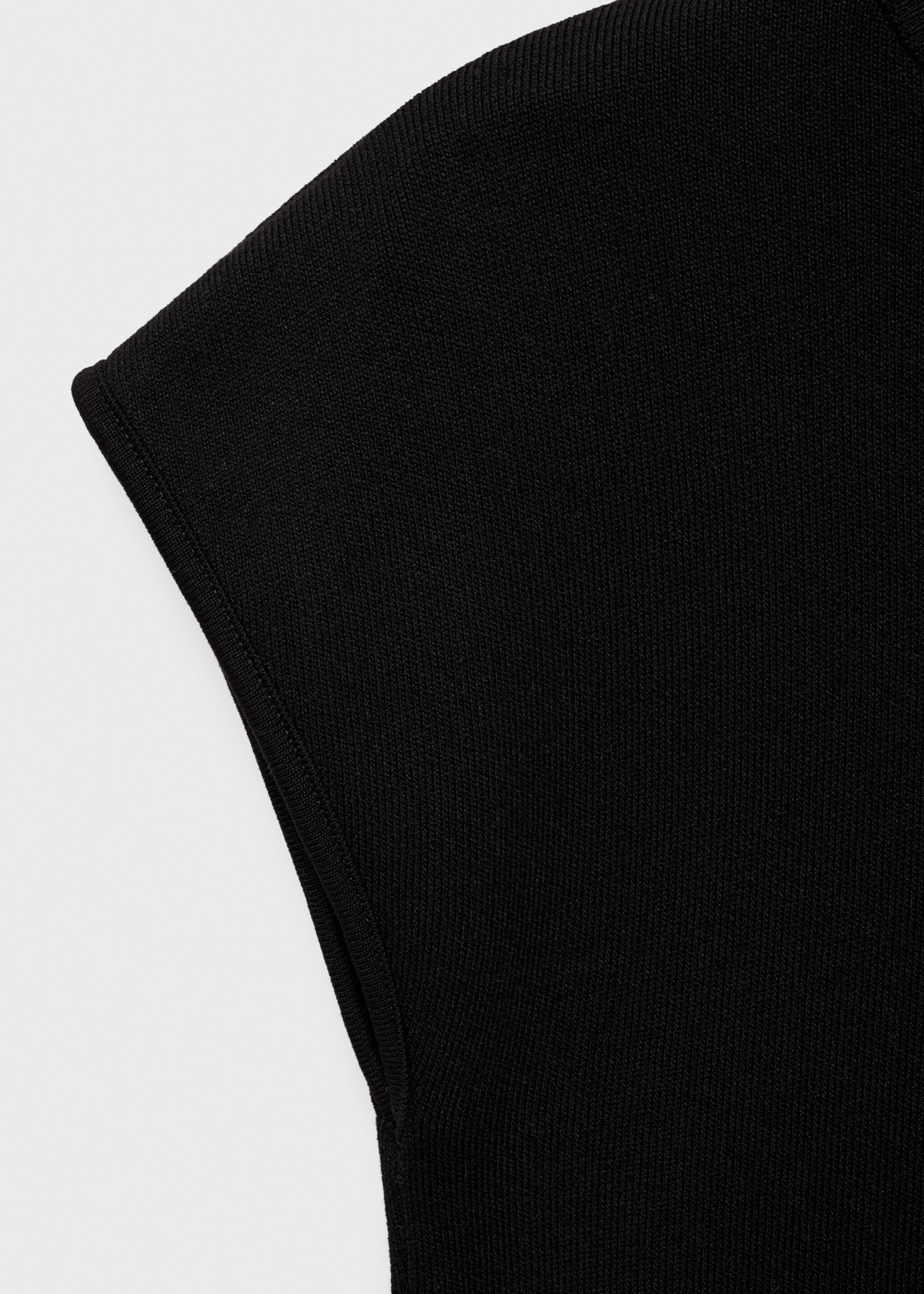 Short-sleeved fine-knit sweater - Details of the article 0, Black. Ref: 87014091-00.