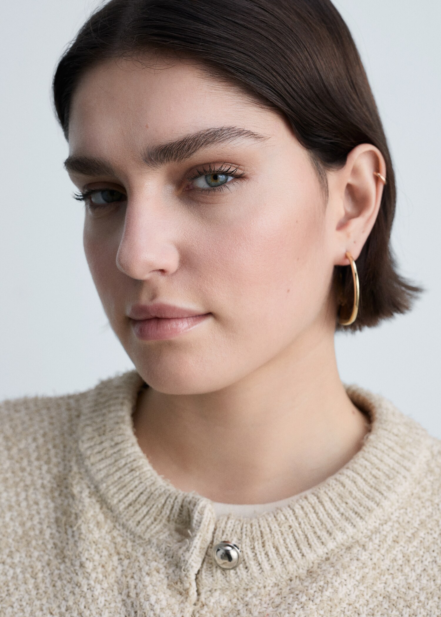 Grobstrickjacke mit Knöpfen - Detail des Artikels 4