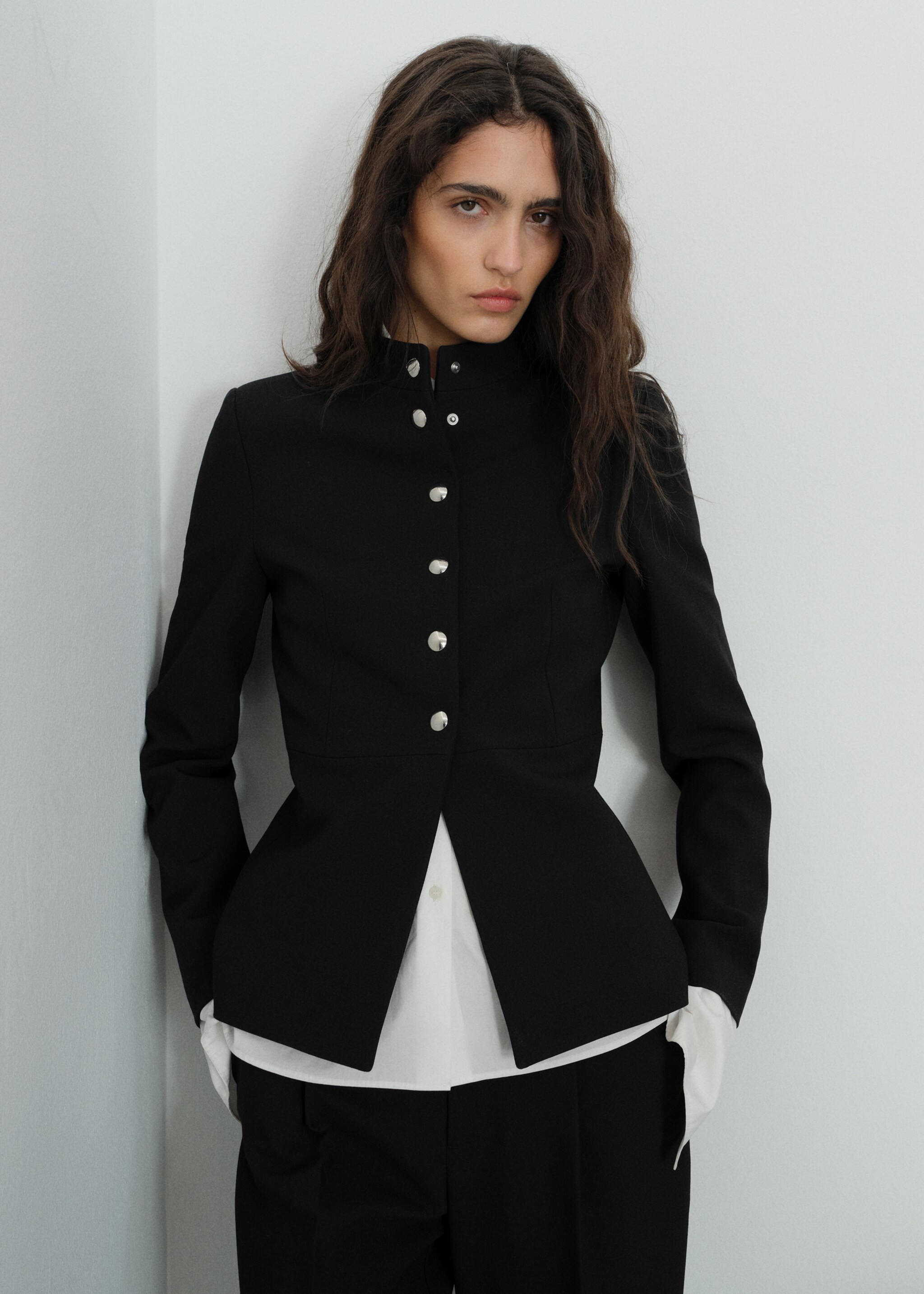 Jacket with jewel-button strip collar - Medium plane, Black. Ref: 87014096-00.