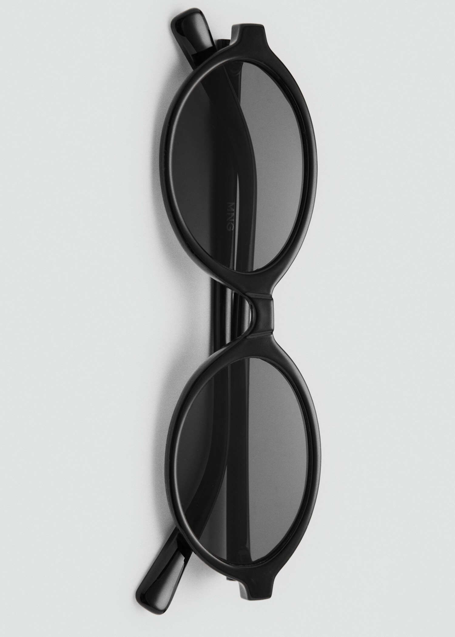 Oval sunglasses - Details of the article 2