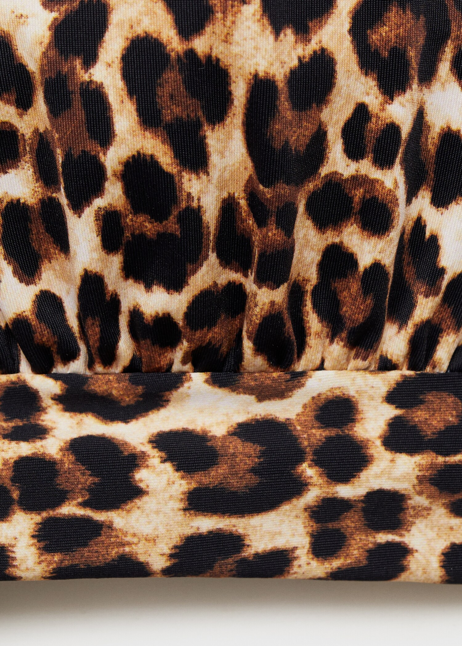 Animal-print bikini top - Details of the article 8