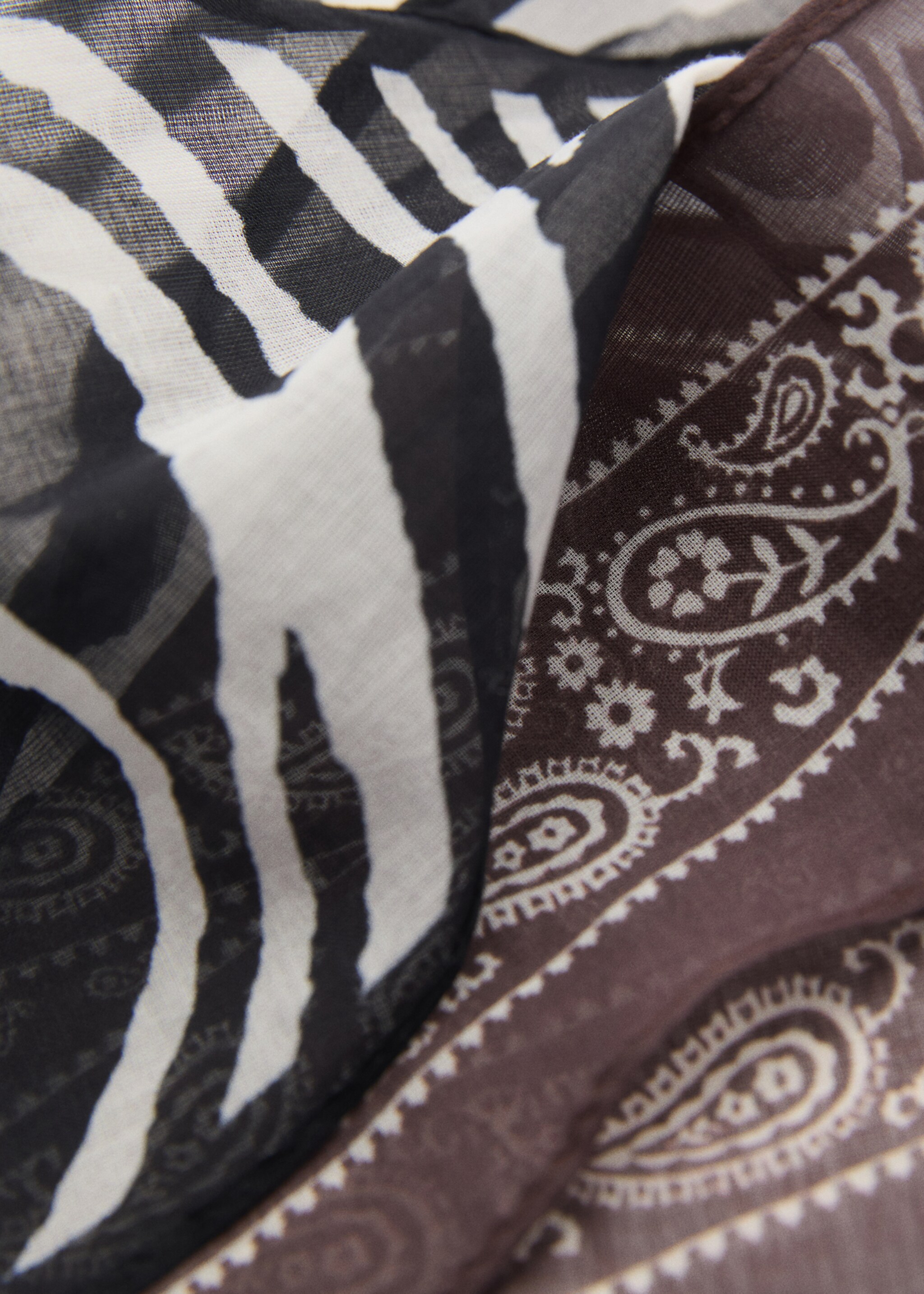 Set 2 pañuelos estampados - Plano medio, Negro. Ref: 87014410-00.