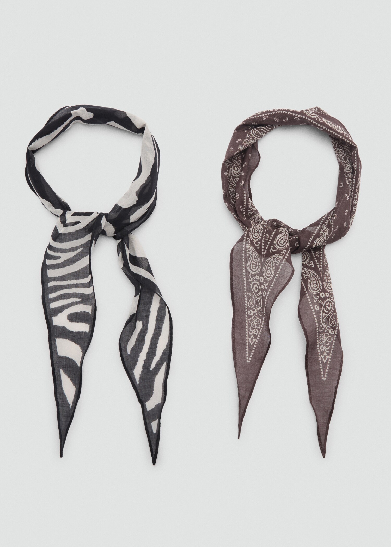 Set of 2 printed handkerchiefs - Details of the article 1