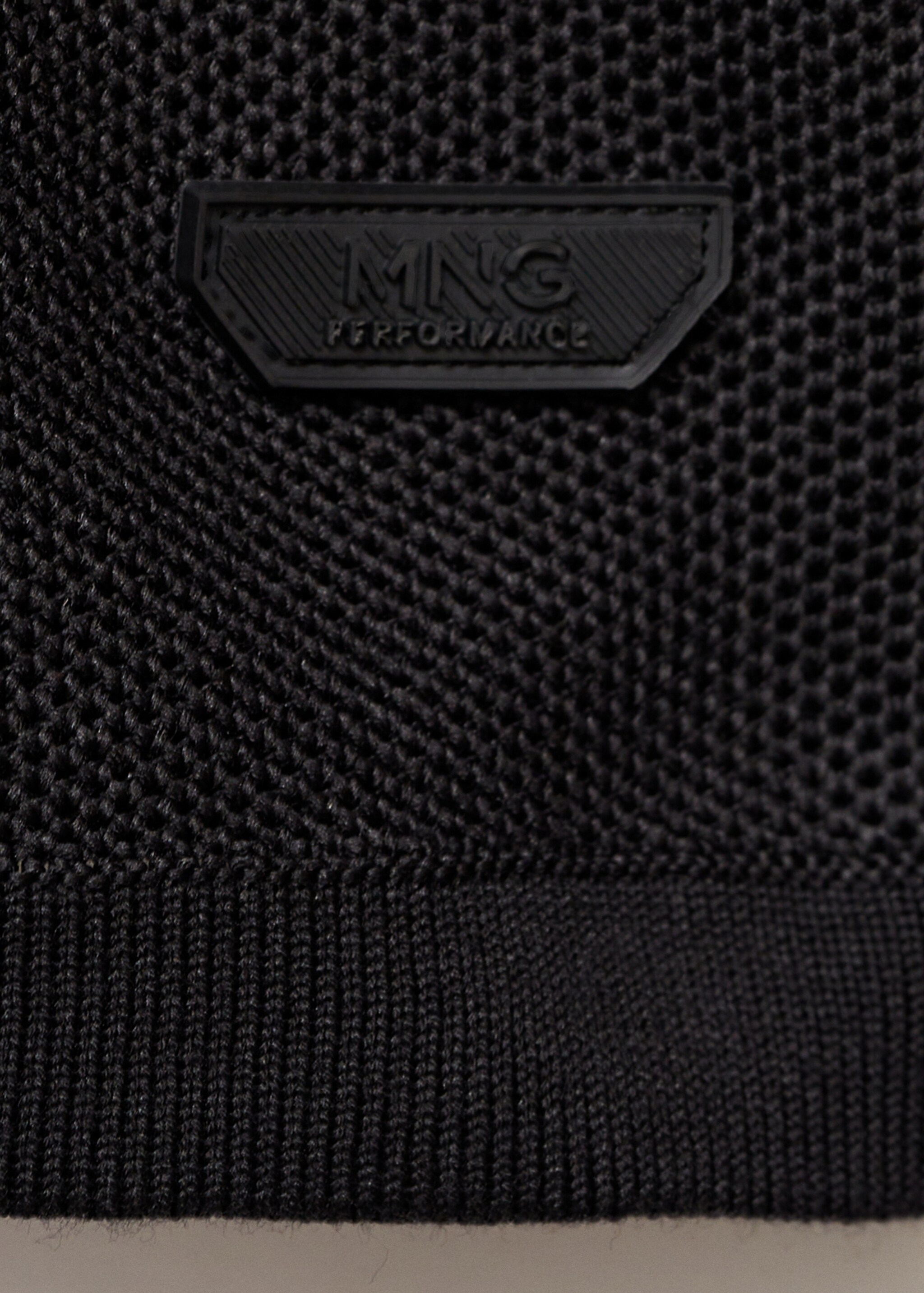 Strukturiertes Poloshirt mit COOLMAX®-Technologie - Detail des Artikels 0, Schwarz. Ref: 87014413-00.