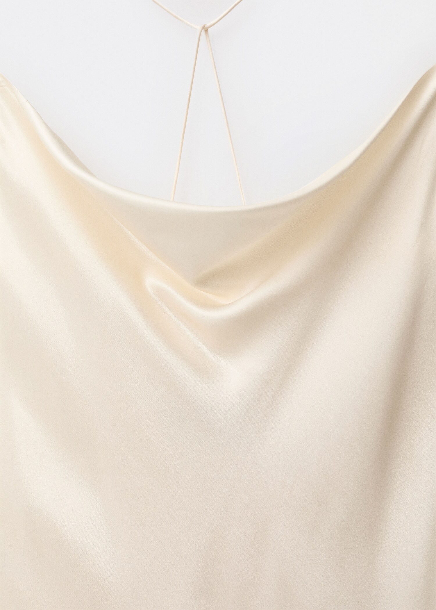 Seidenkleid mit drapiertem Ausschnitt - Detail des Artikels 8