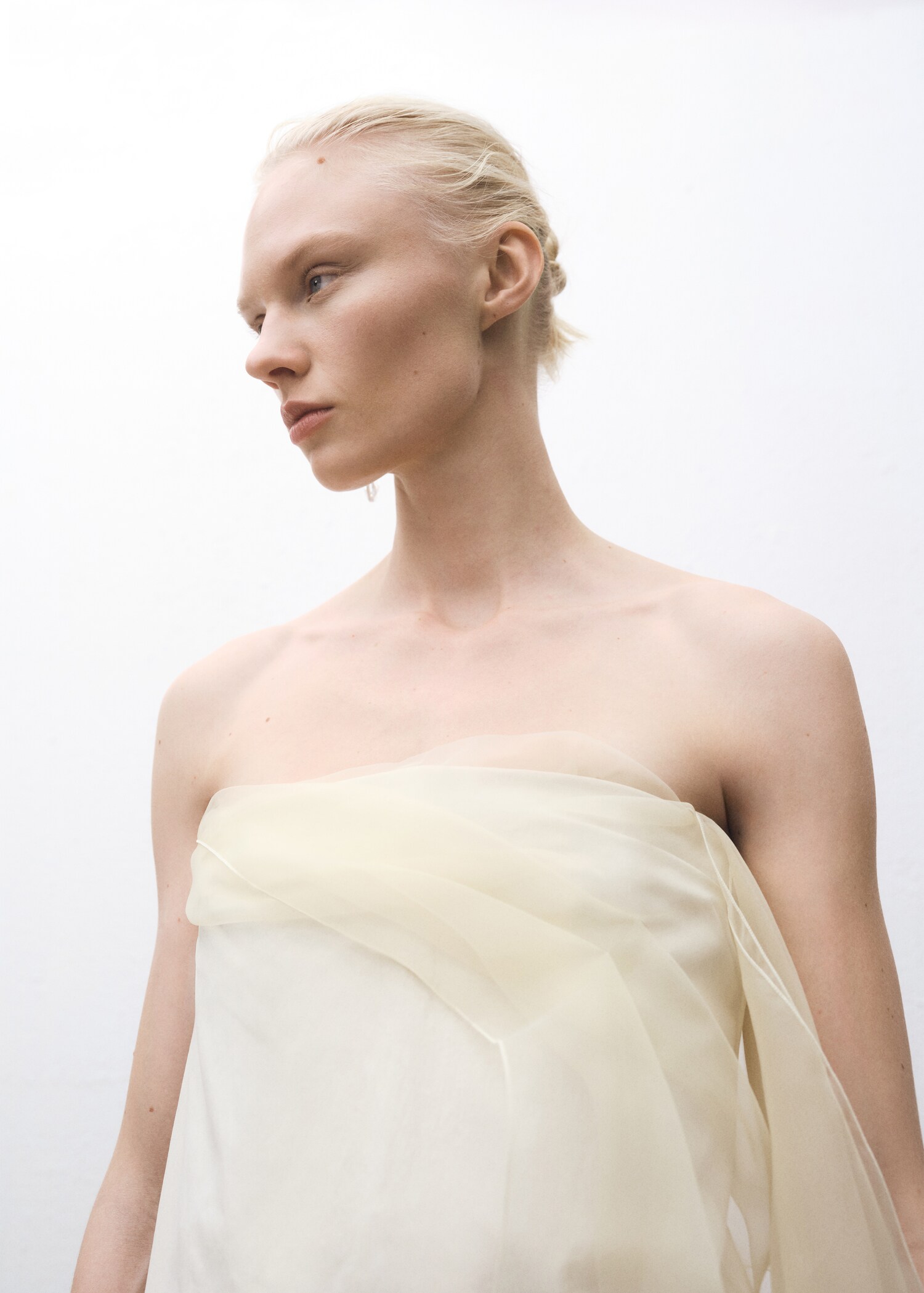 Vestido corto combinado gasa - Plano medio