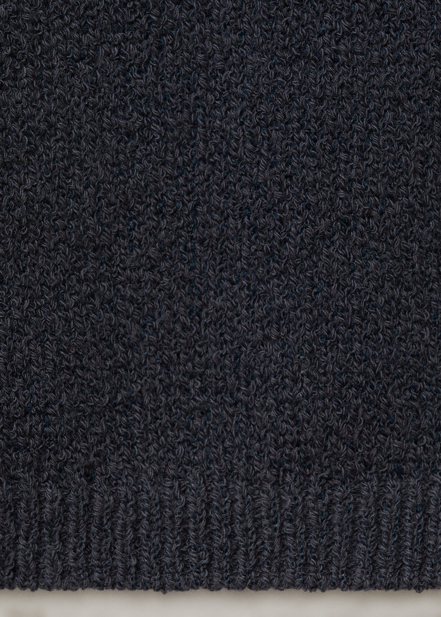 Knitted cropped top - Details of the article 0