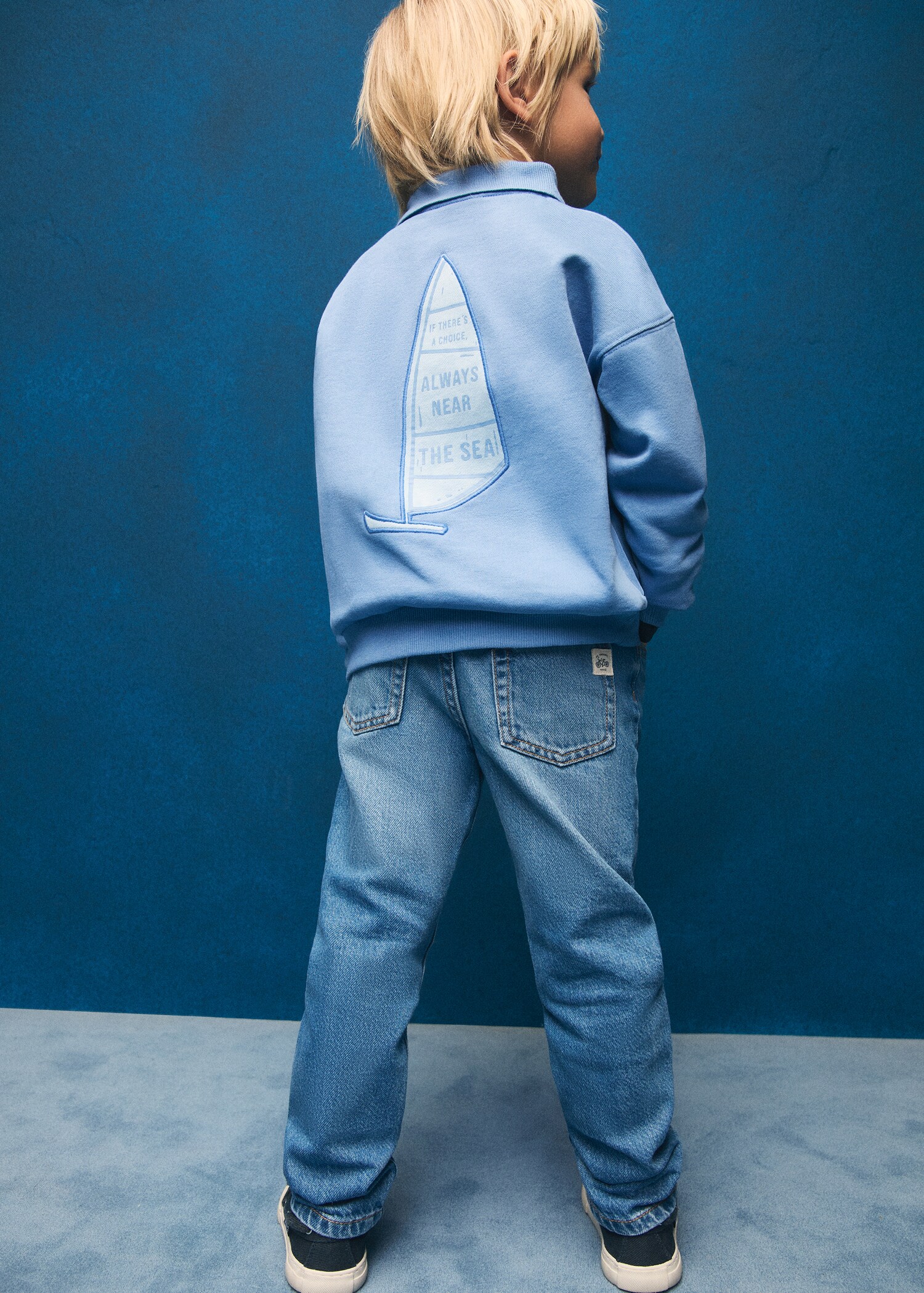 Polo sweatshirt with embroidery detail - Details of the article 5
