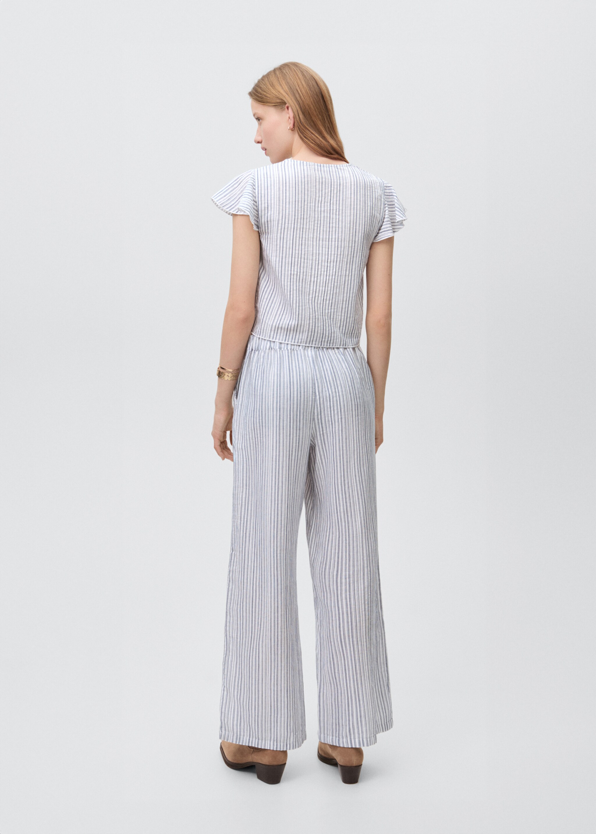 Blouse détail froncé - Verso de l’article, Bleu ciel. Ref: 87014791-00.