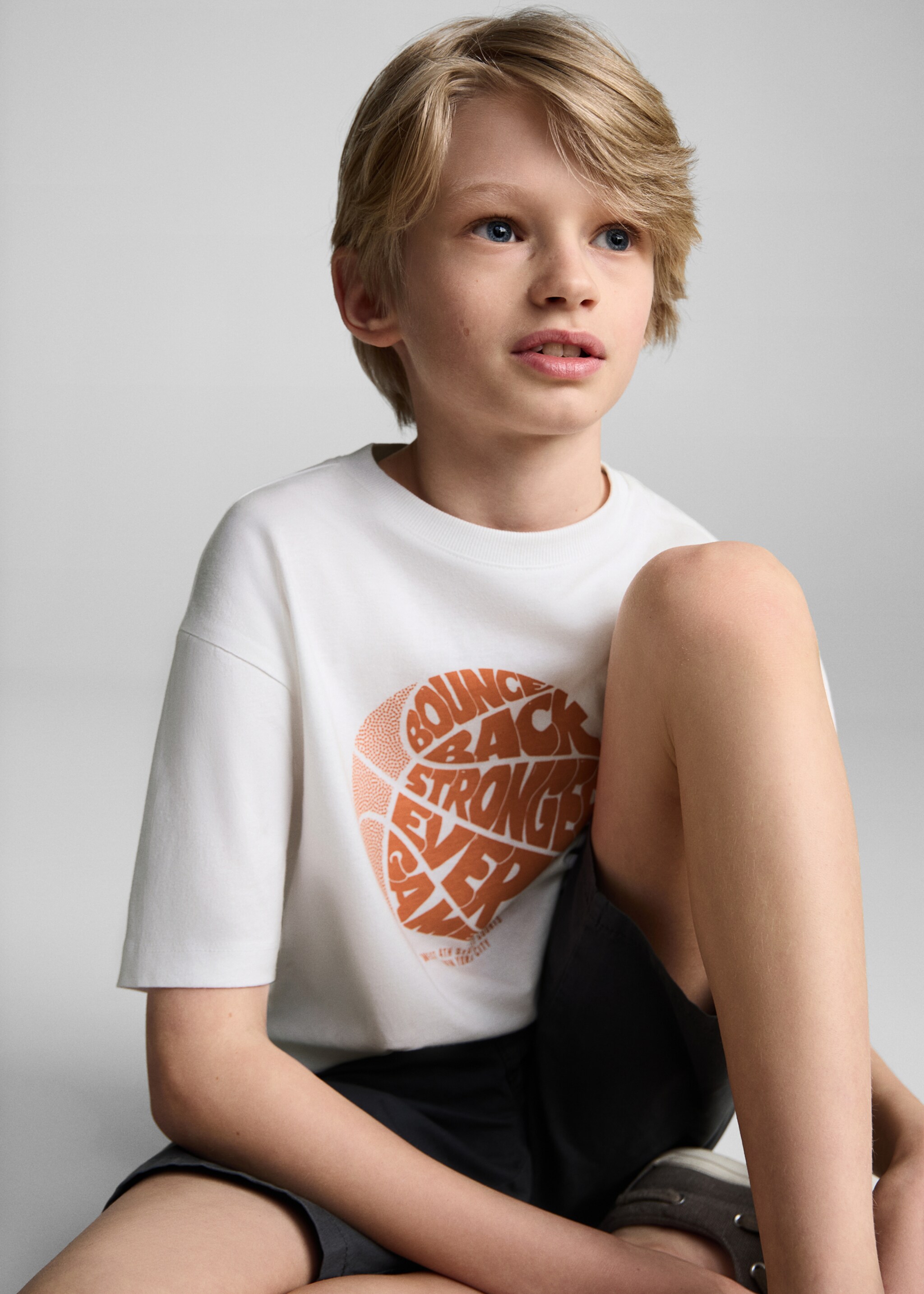 Short-sleeved printed t-shirt - Details of the article 2, Off White. Ref: 87015144-00.