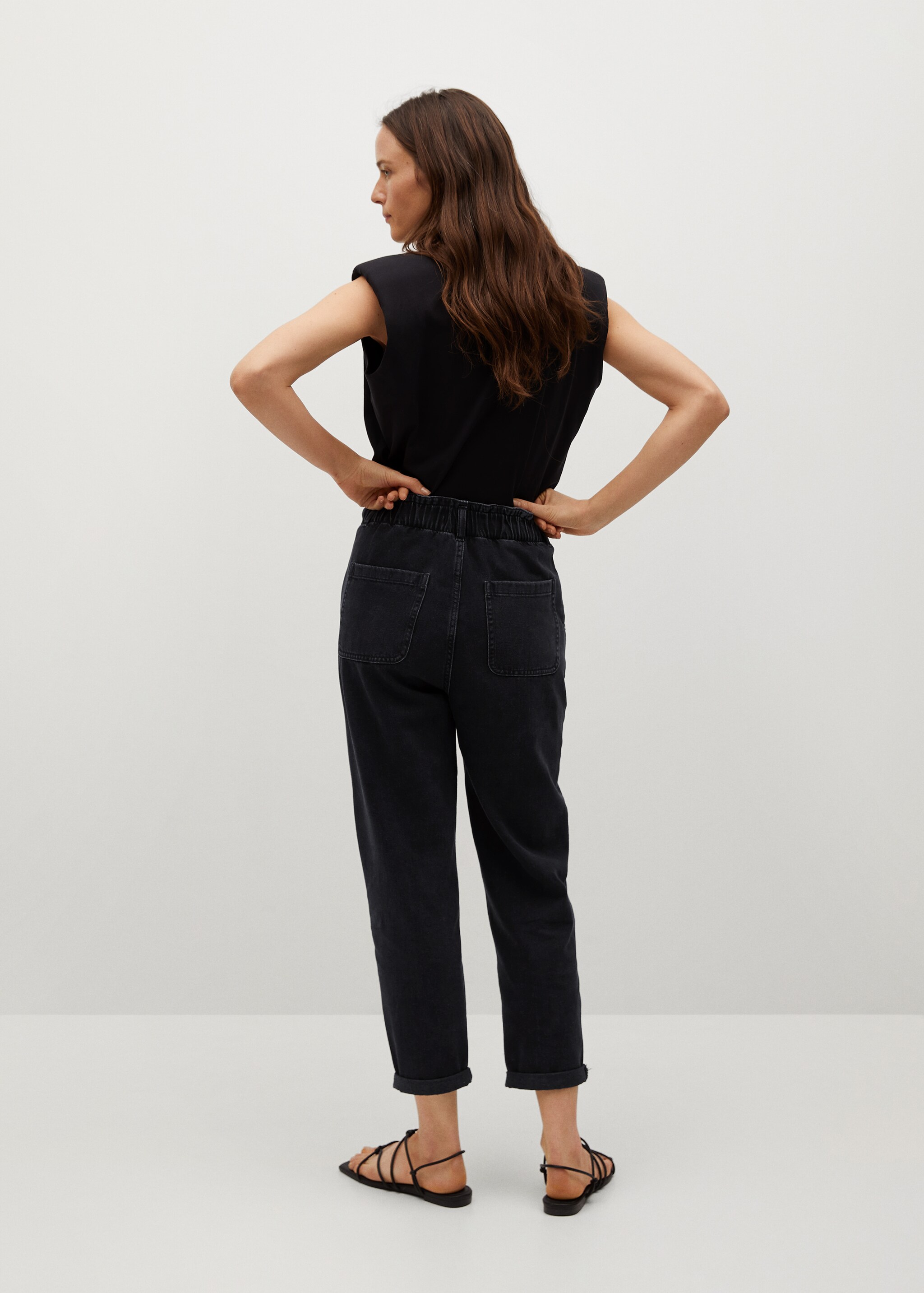 Waist straight Slouchy jeans - Reverse of the article