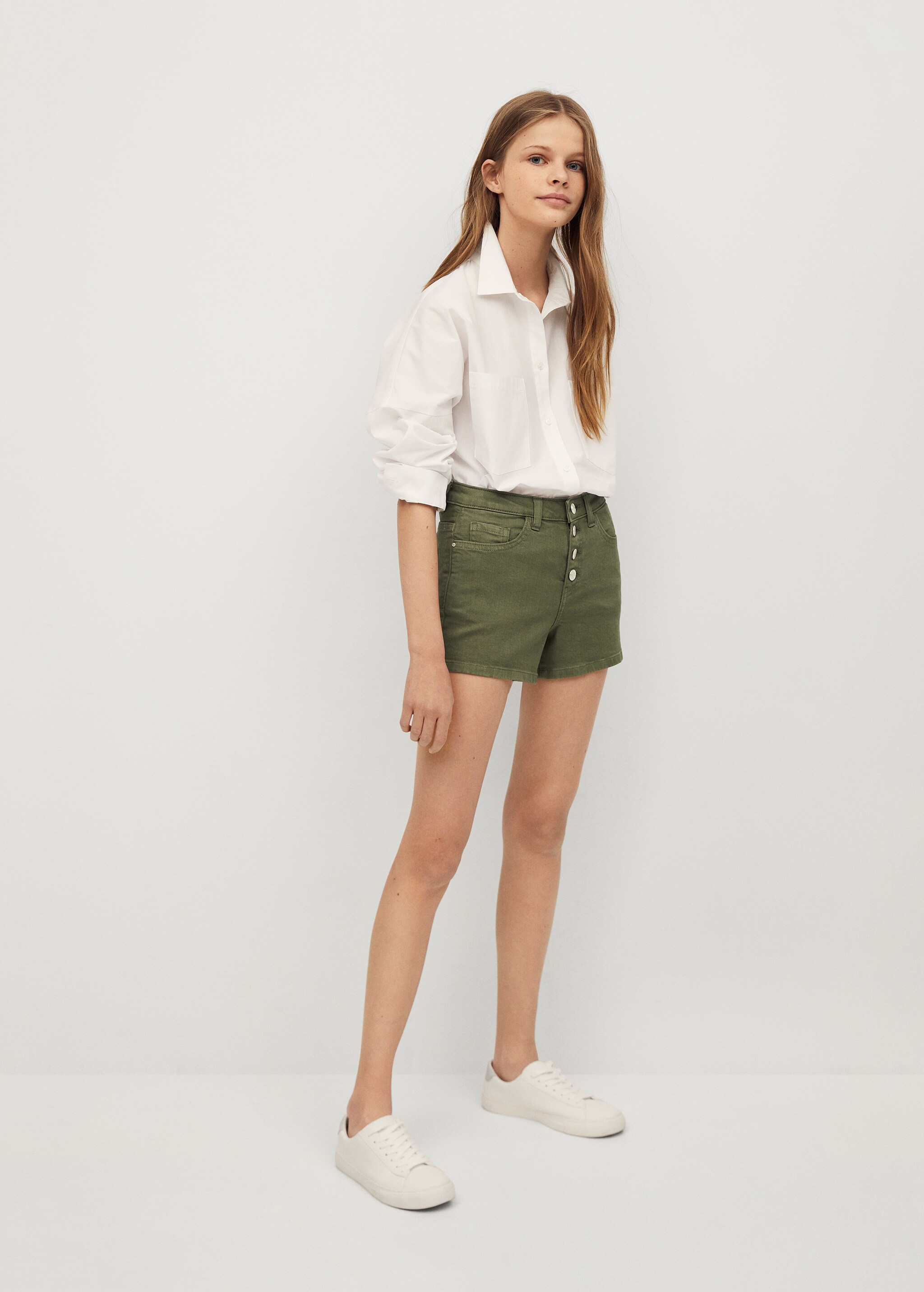 Short denim botones - Plano medio