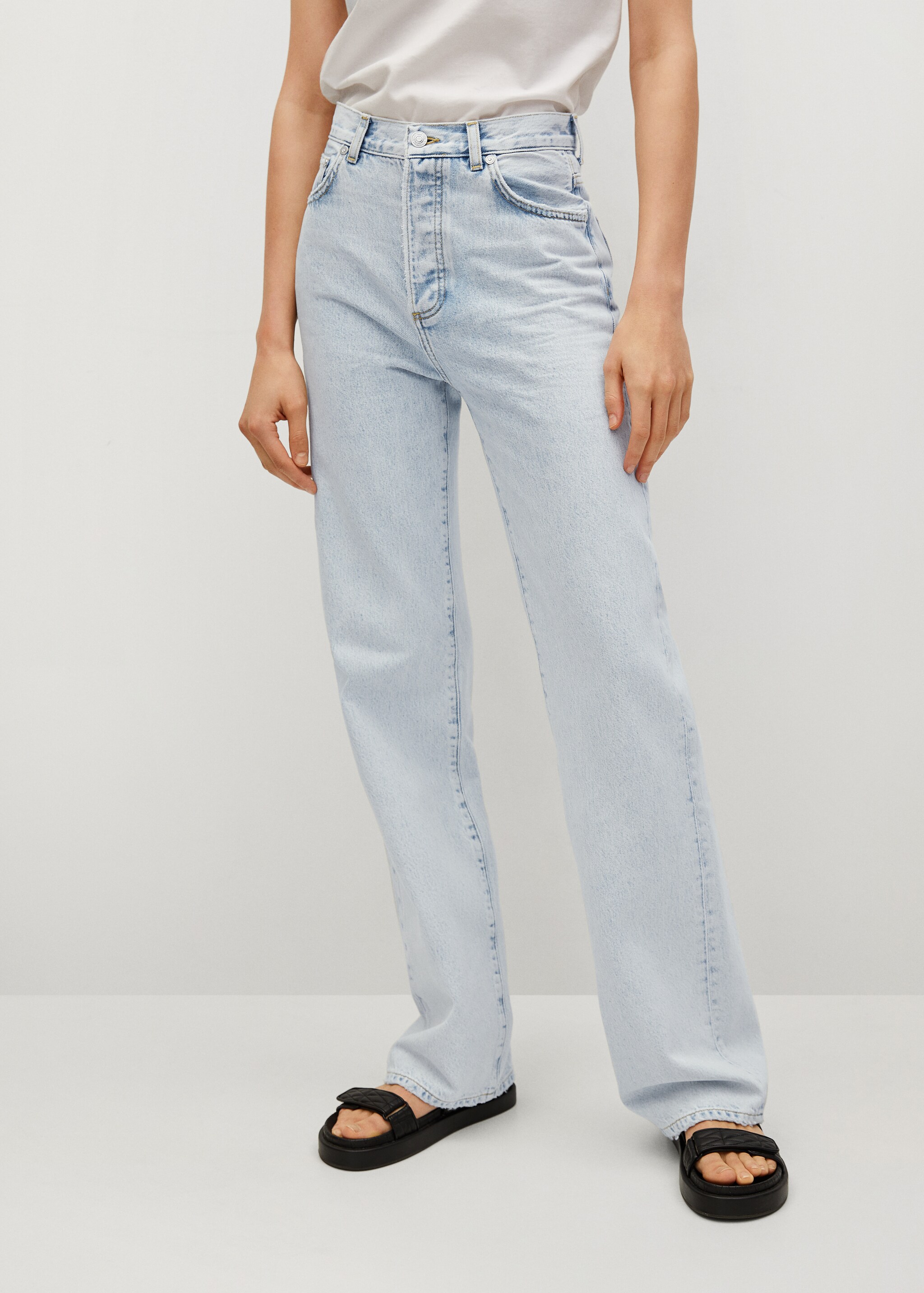 Jeans rectos tiro alto - Plano medio