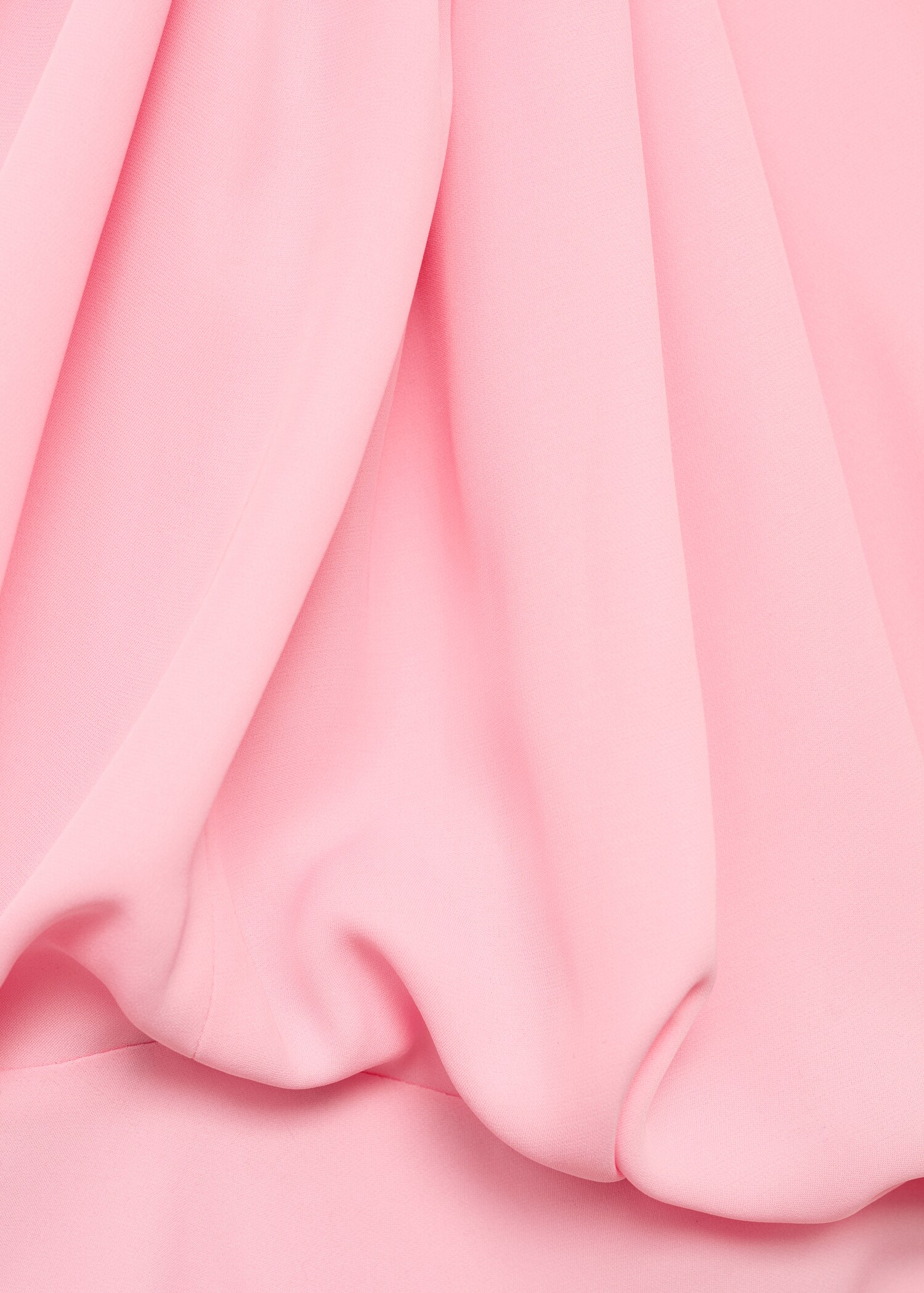 Halter dress with back opening - Details of the article 8