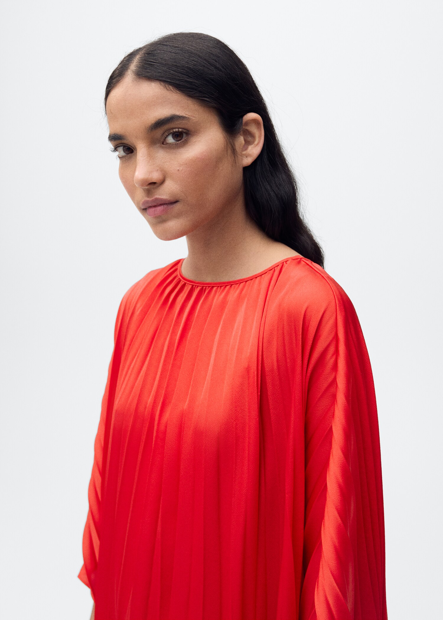 Pleated three-quarter sleeve dress - Details of the article 1