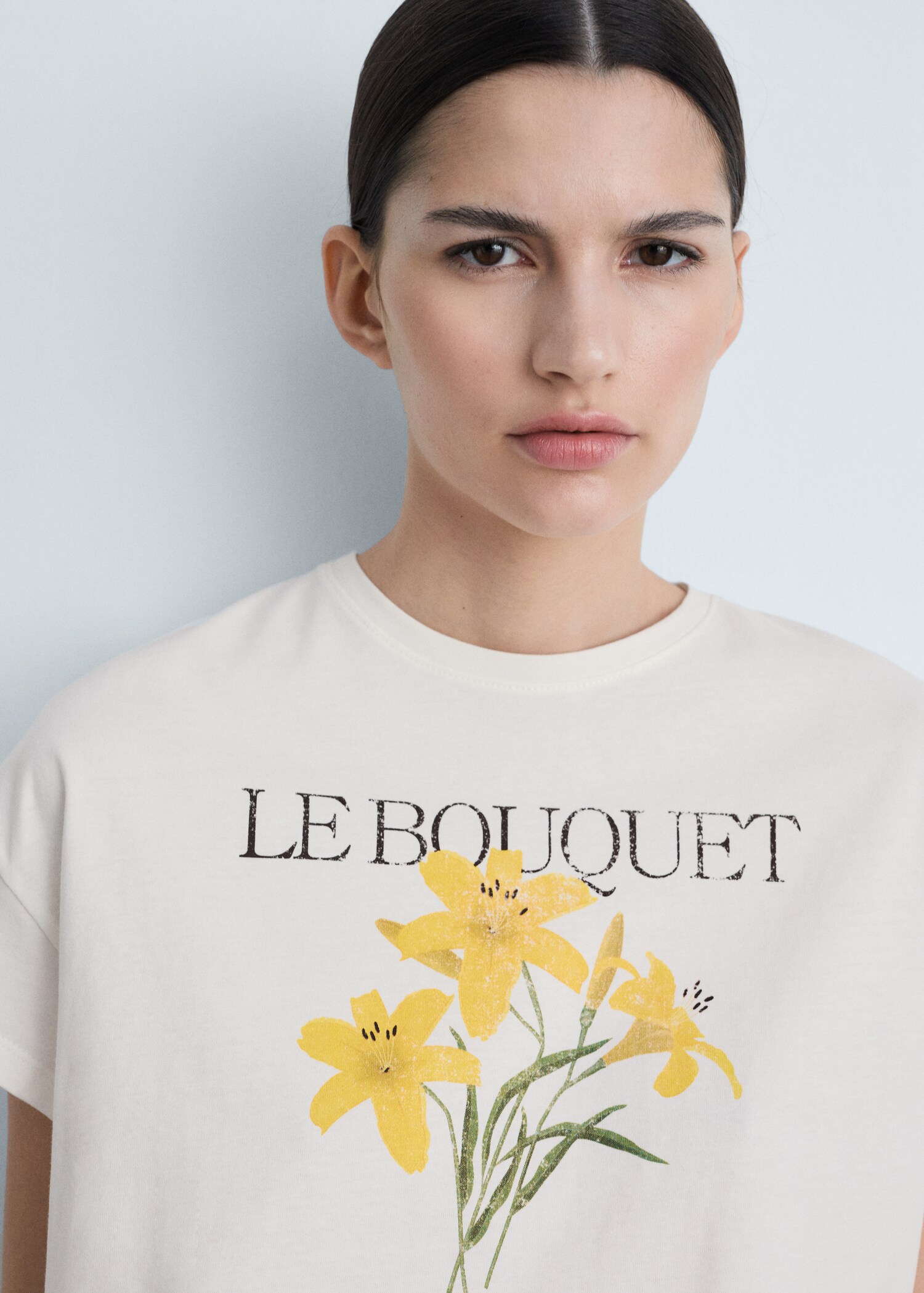 Cotton t-shirt with printed message - Details of the article 1
