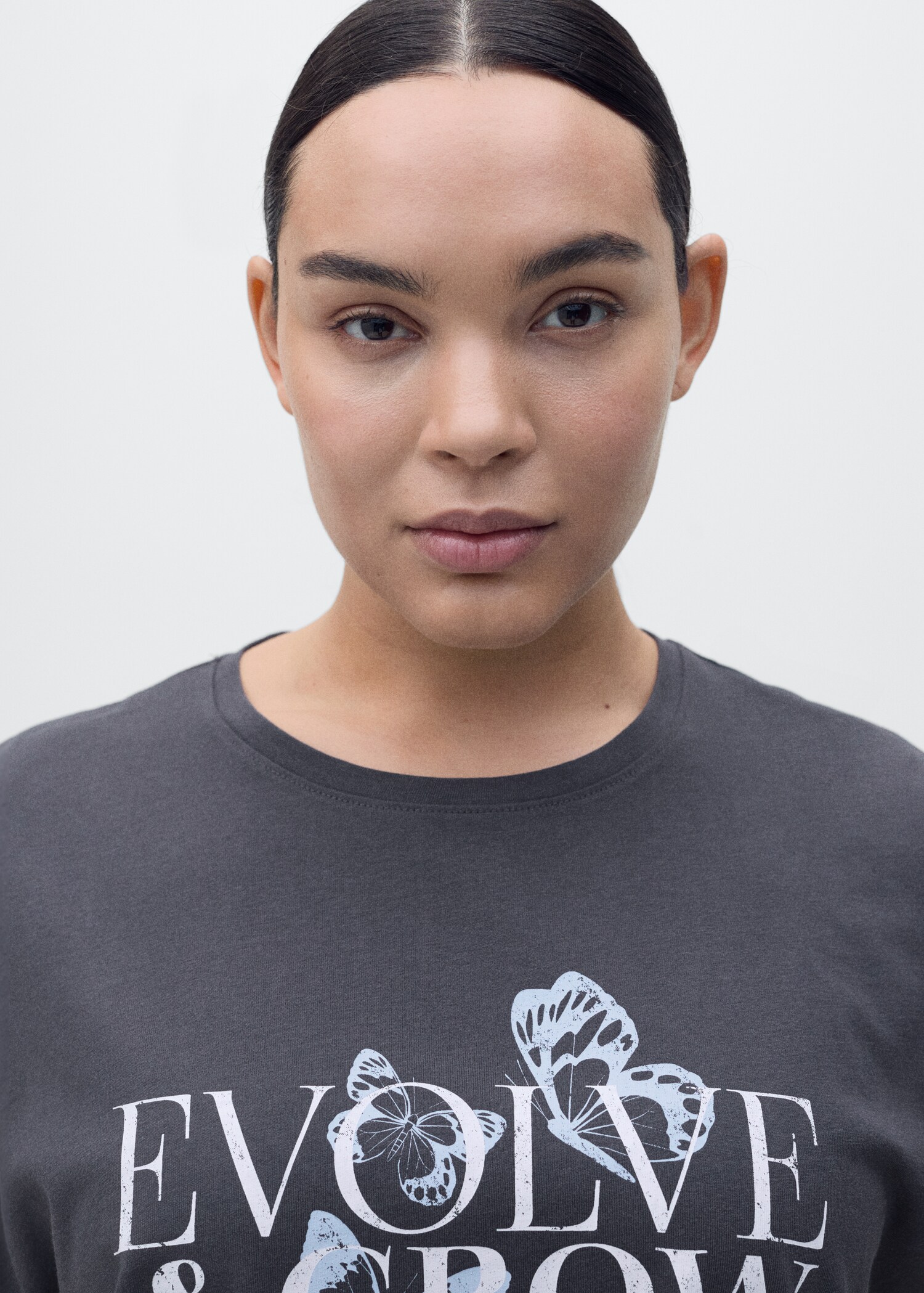 Cotton t-shirt with printed message - Details of the article 4