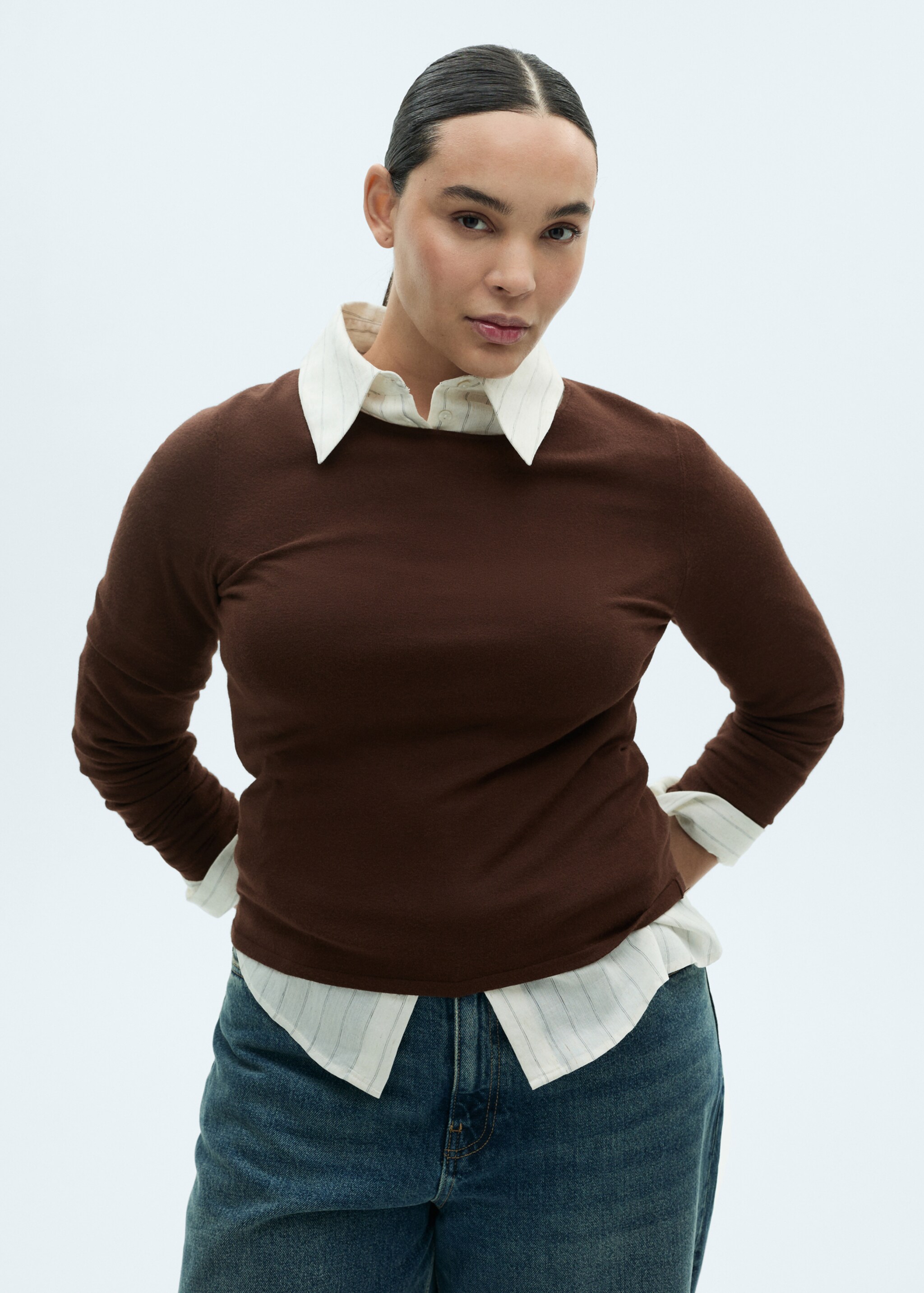 Fine-knit fitted sweater - Details of the article 5, Chocolate. Ref: 87015759-00.
