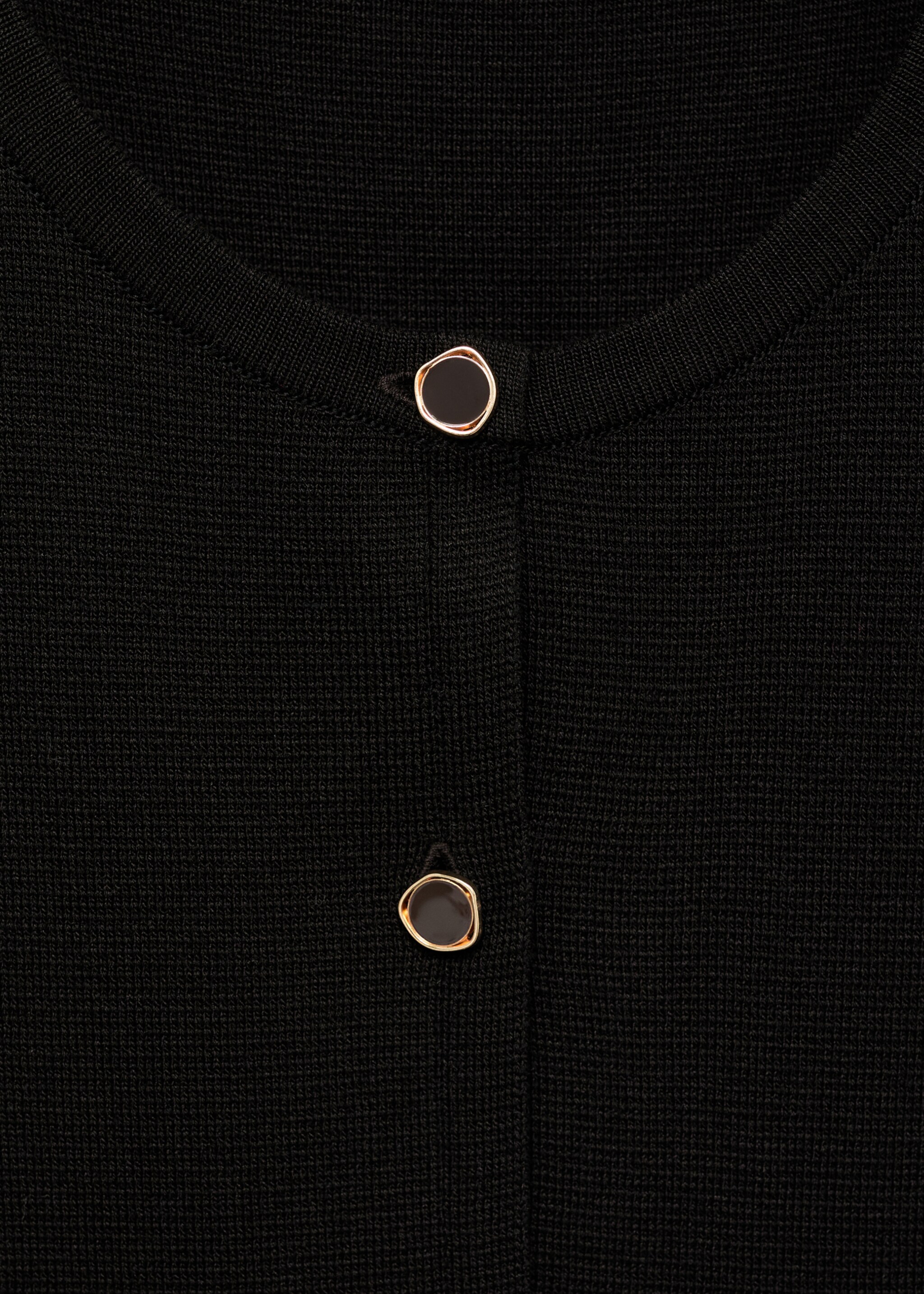 Fine-knit waistcoat with buttons - Details of the article 8, Chocolate. Ref: 87015764-00.