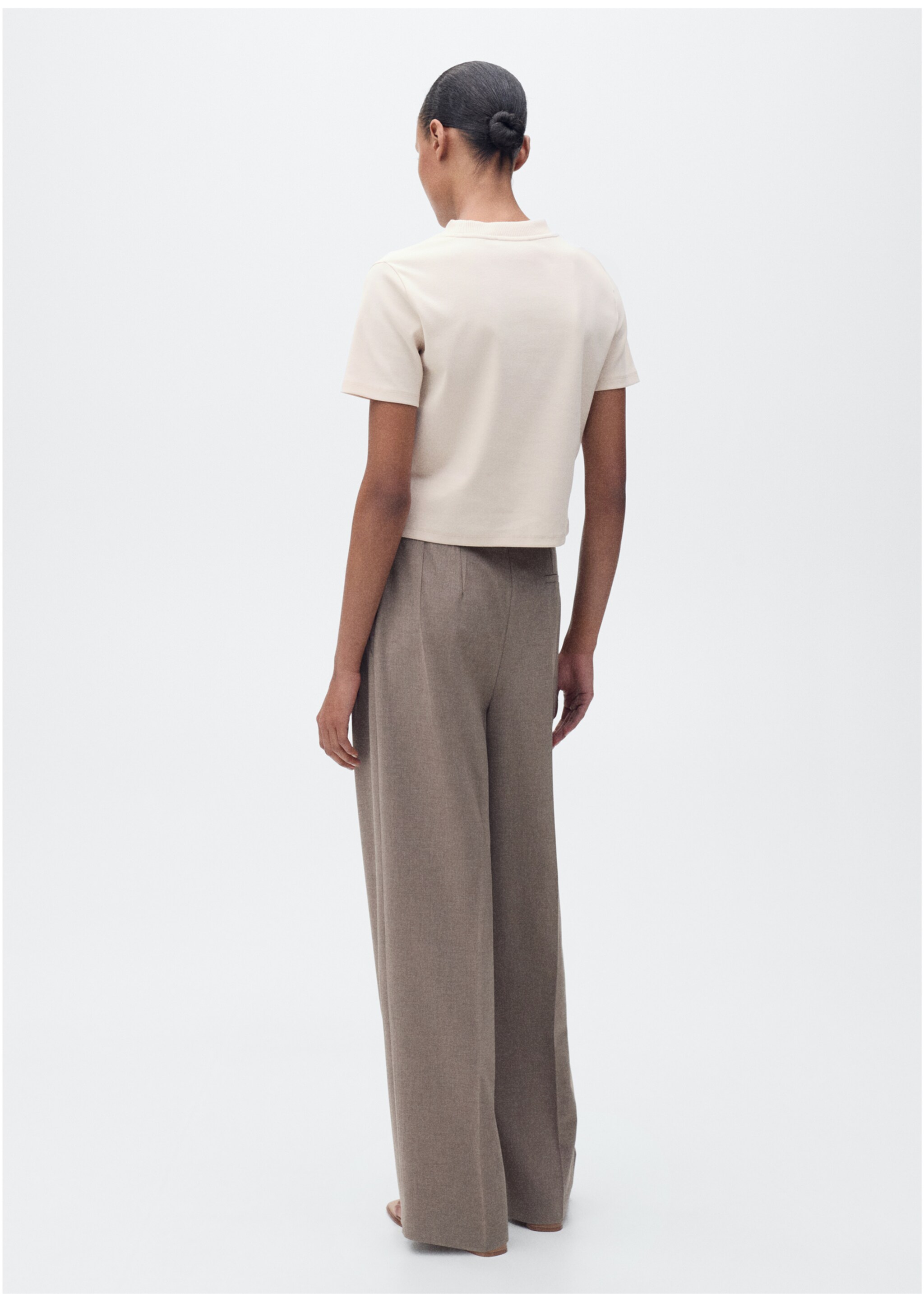 T-Shirt aus Baumwollmischung mit kurzen Ärmeln - Rückseite des Artikels, Beige. Ref: 87015769-00.