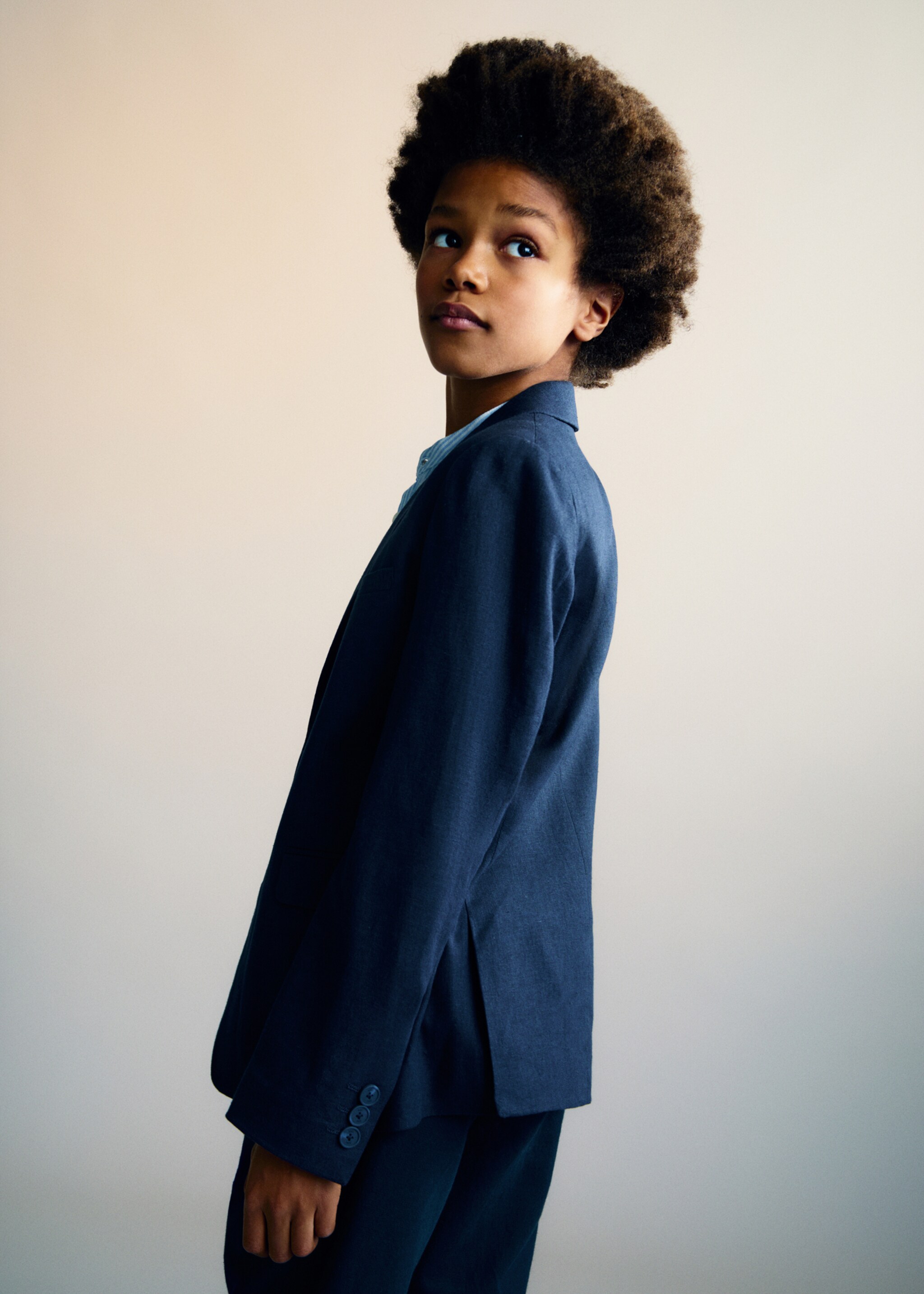 Americana vestir lli - Revers de l'article, Blau marí fosc. Ref: 87015928-00.