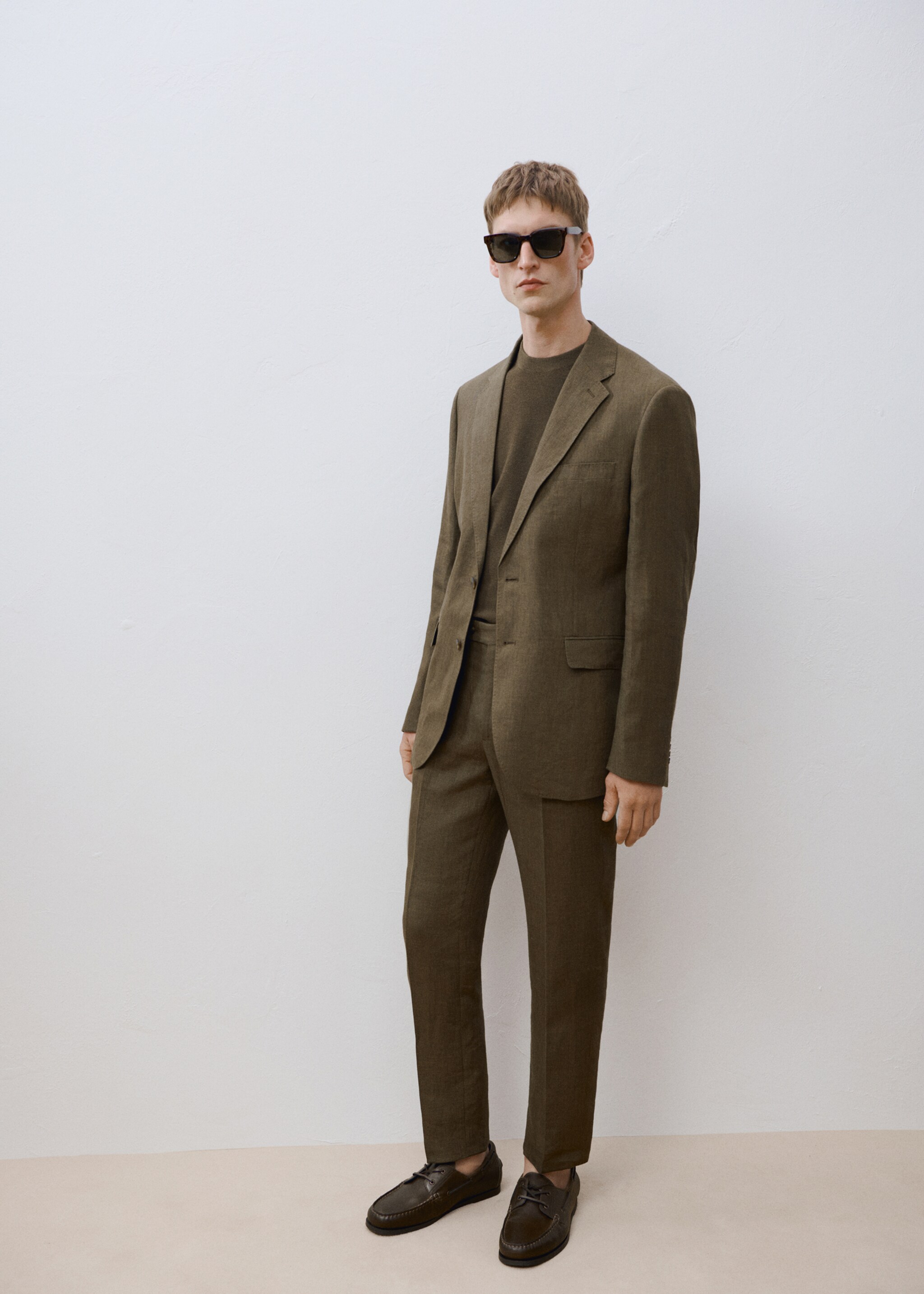 Amalfi 100% linen slim-fit suit trousers - Details of the article 5, Khaki. Ref: 87015937-00.